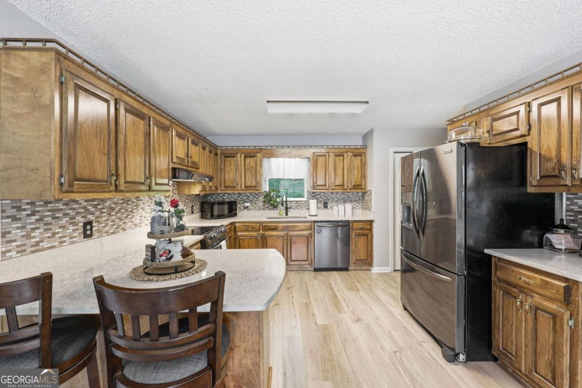 3958 Pointe N Gainesville GA 30506