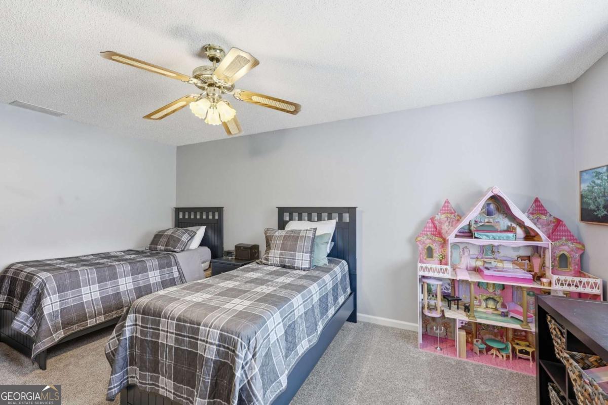3958 Pointe N Gainesville GA 30506