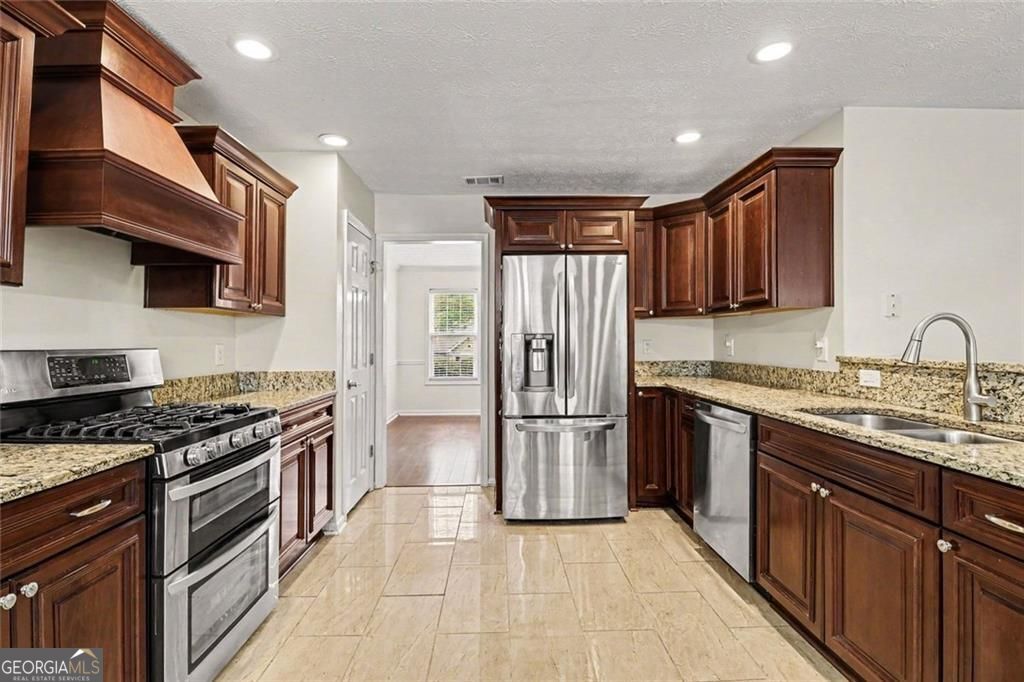 2523 Oak Bluff Drive Dacula GA 30019