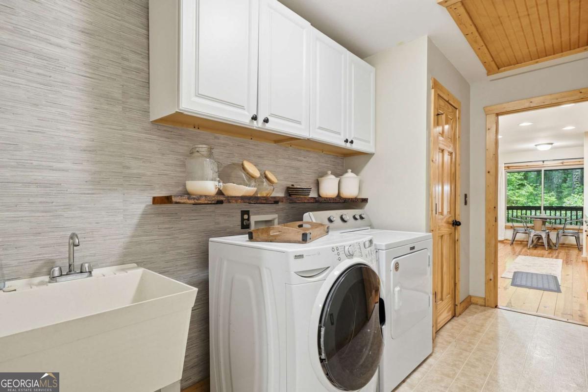 67 Ballard Lane Ellijay GA 30536