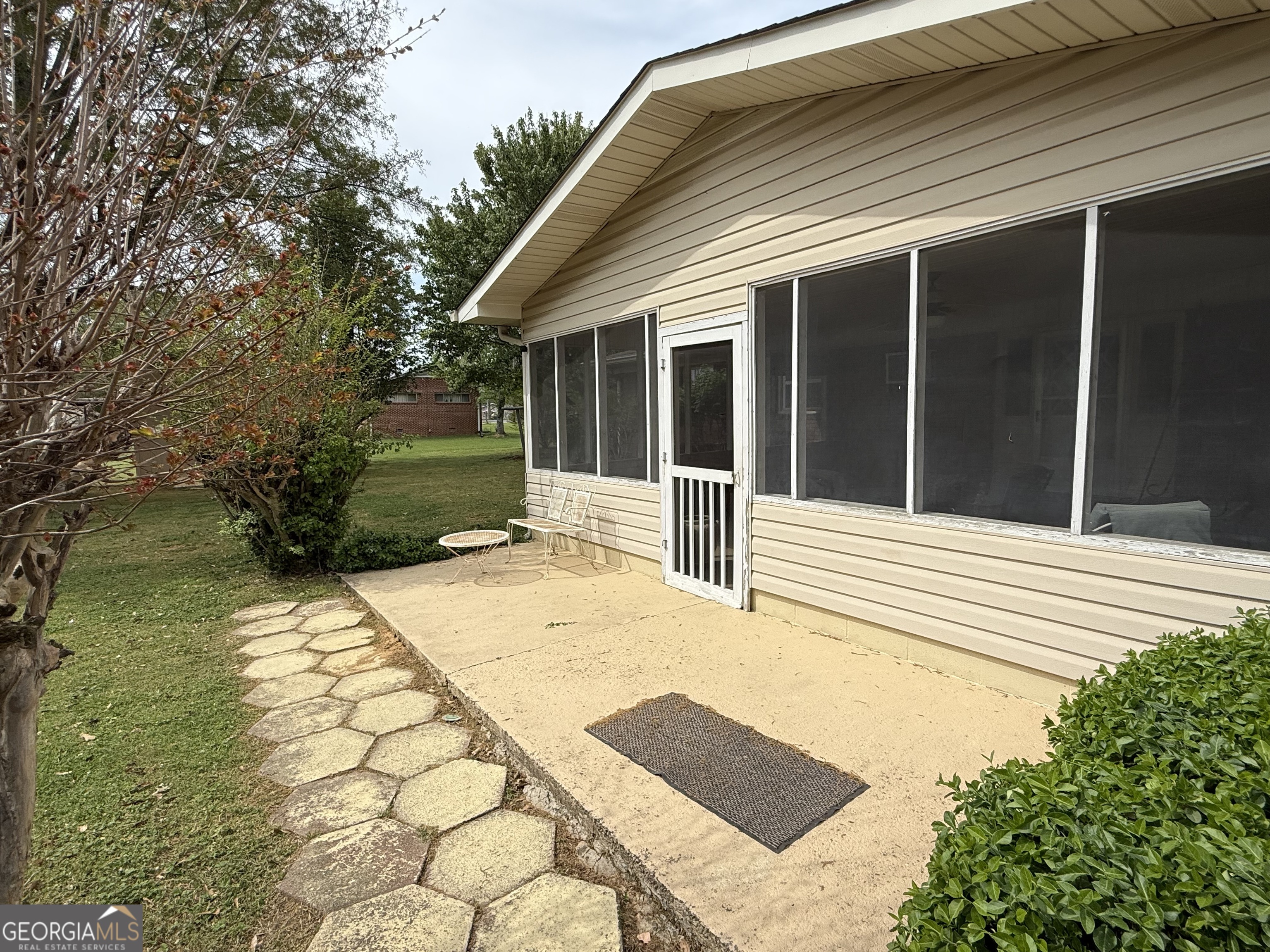 211 Ellen Street Summerville GA 30747