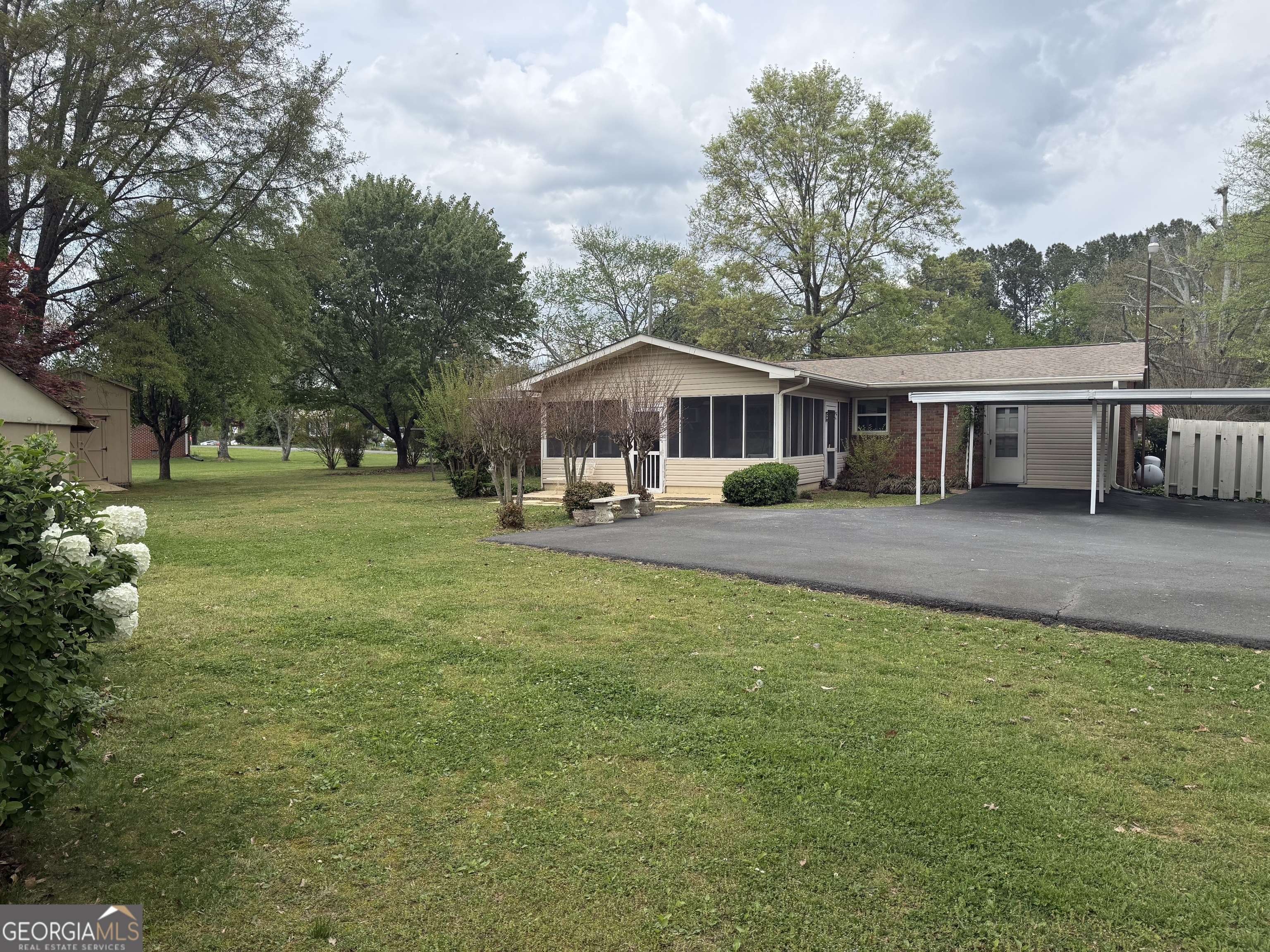 211 Ellen Street Summerville GA 30747