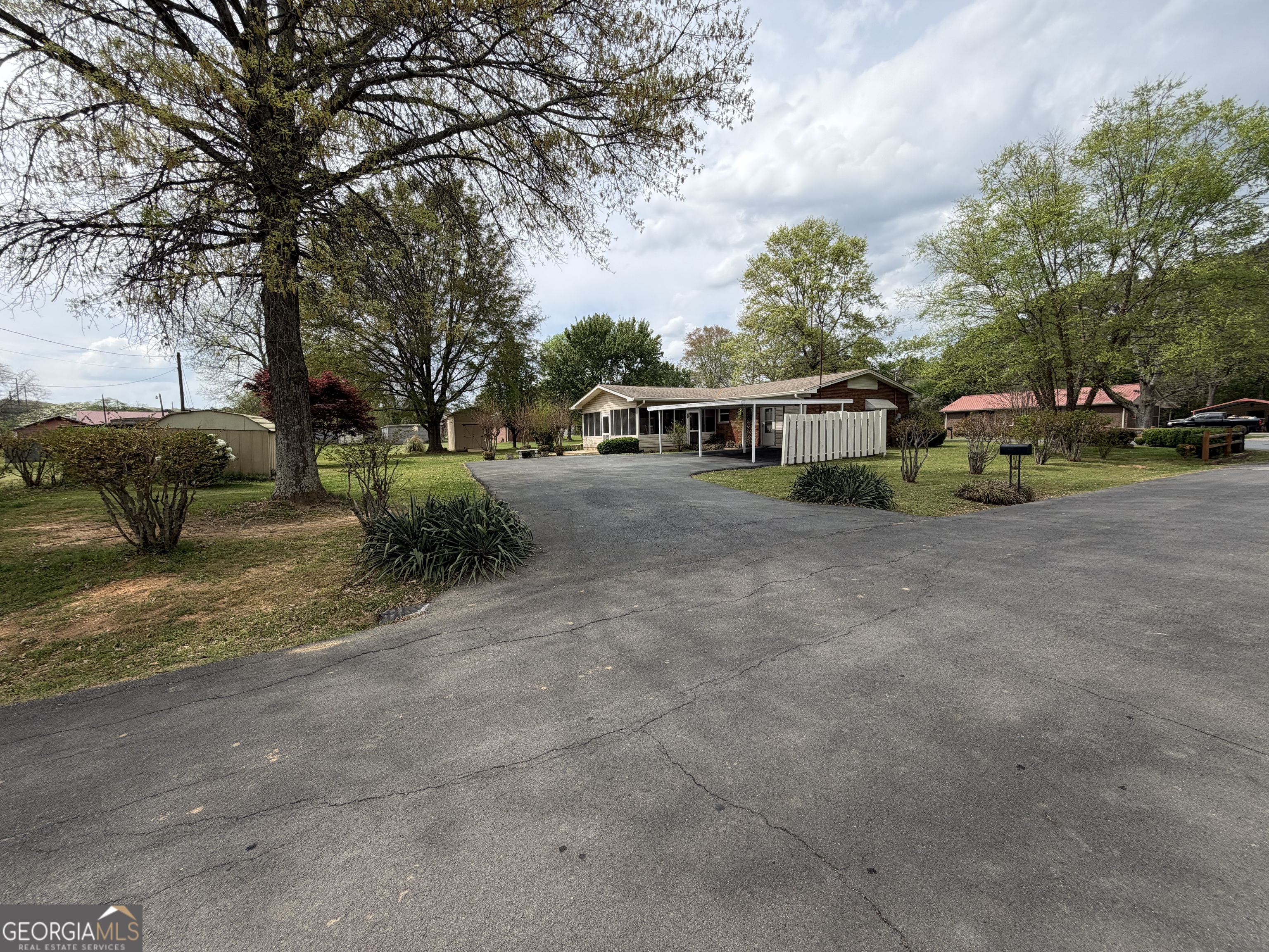 211 Ellen Street Summerville GA 30747