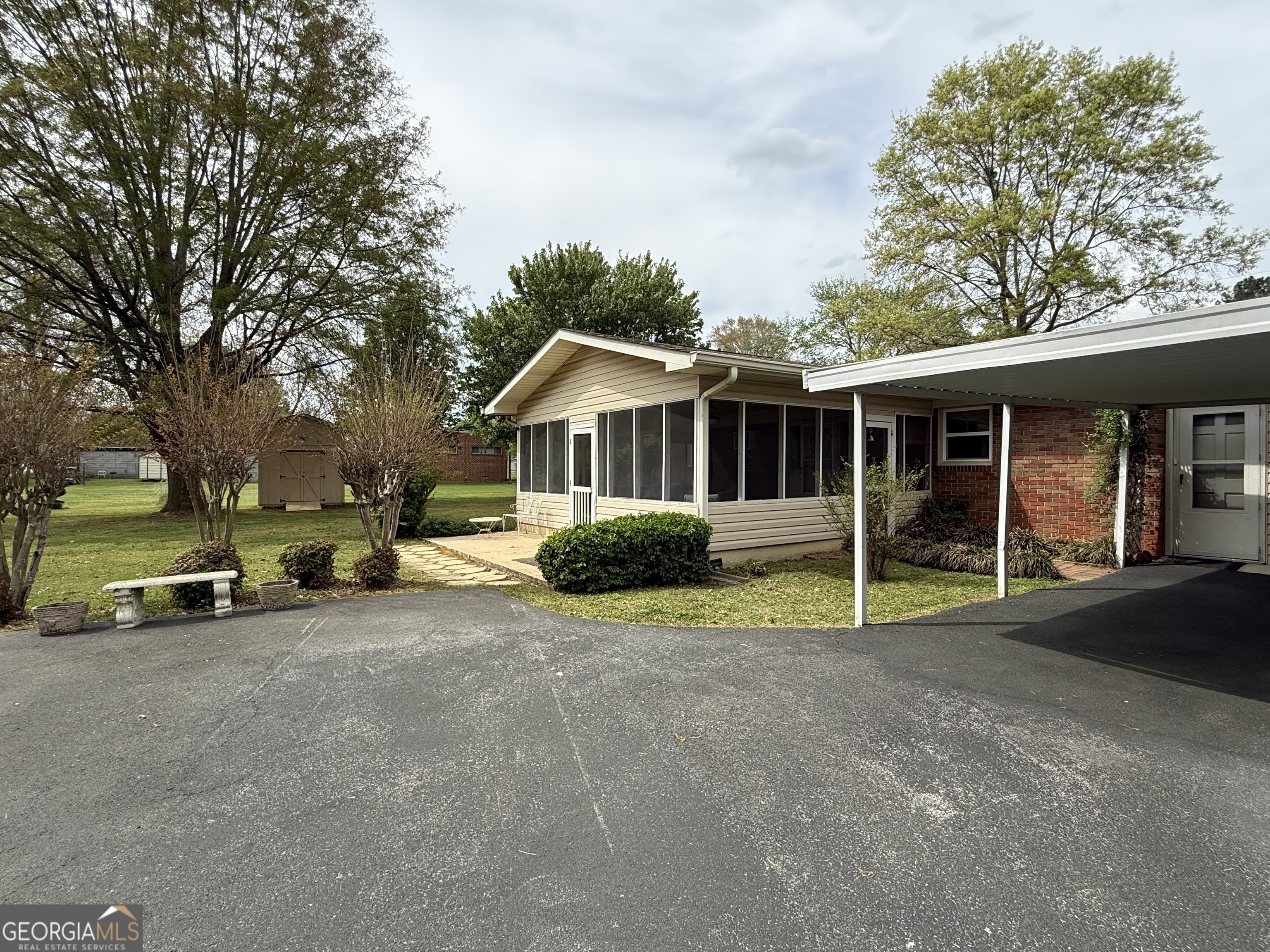 211 Ellen Street Summerville GA 30747