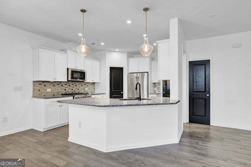 221 Ellis Lane Woodstock GA 30189