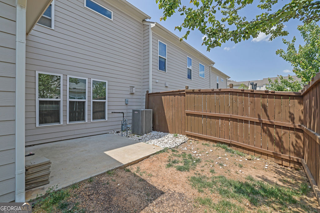 221 Ellis Lane Woodstock GA 30189