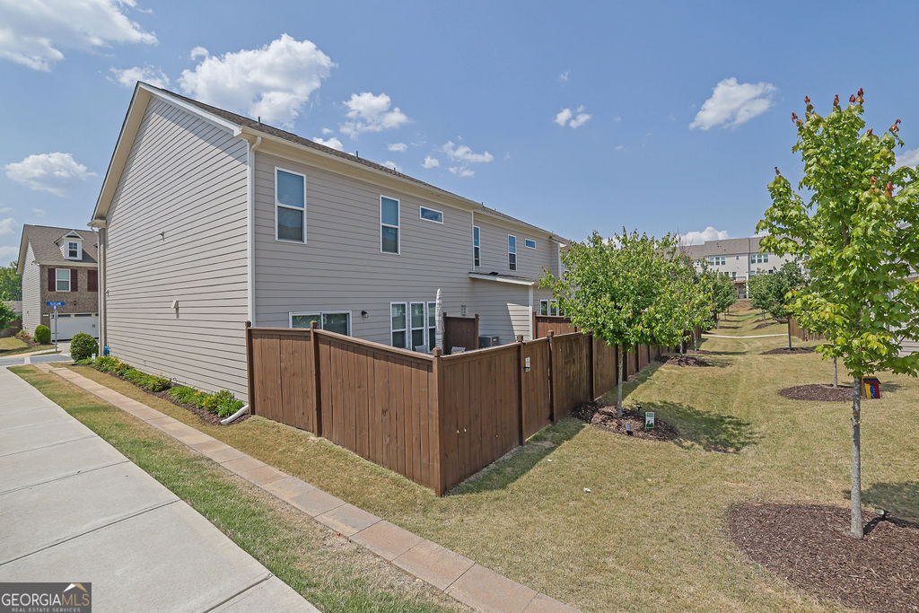 221 Ellis Lane Woodstock GA 30189