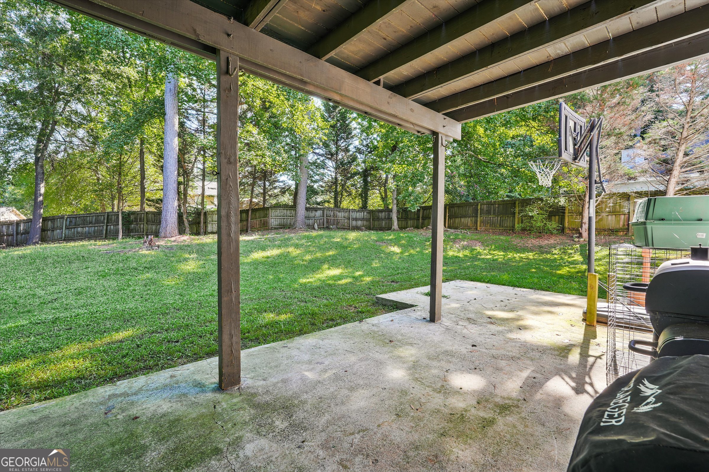 2170 Thorndale Drive SW Lilburn GA 30047