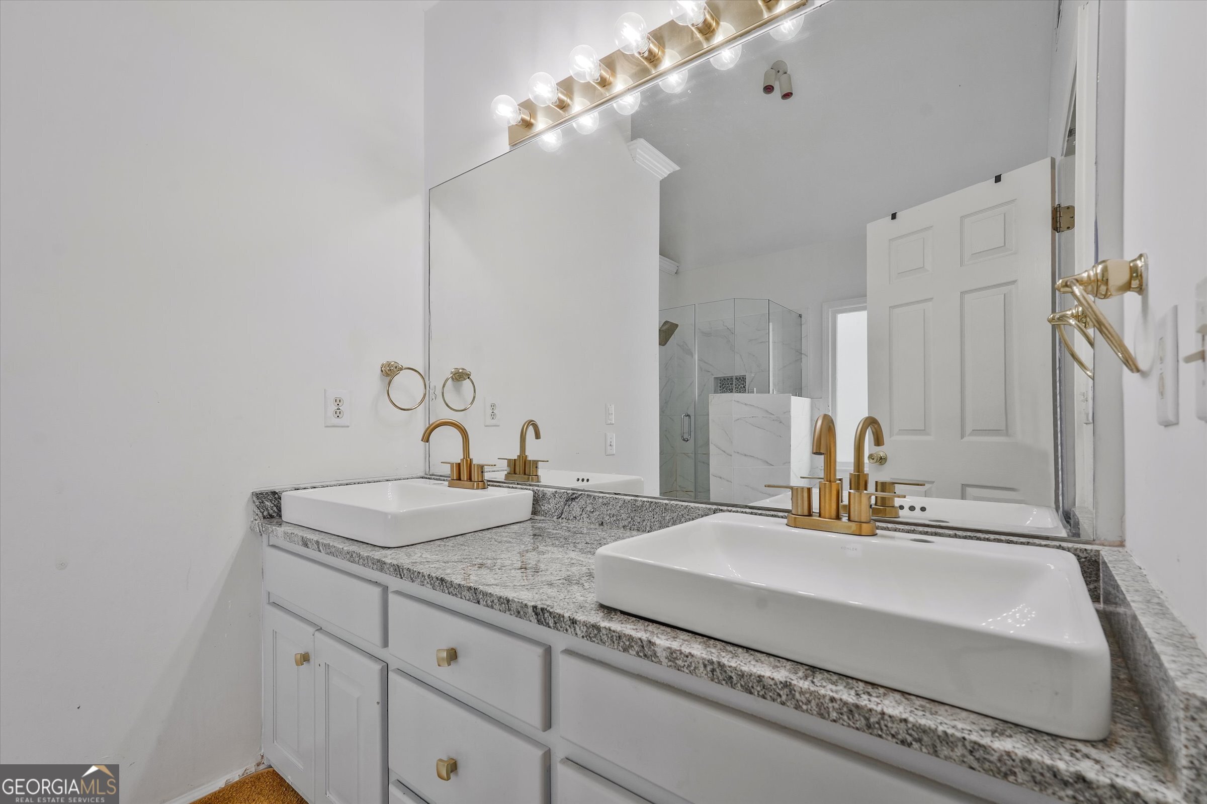 2170 Thorndale Drive SW Lilburn GA 30047
