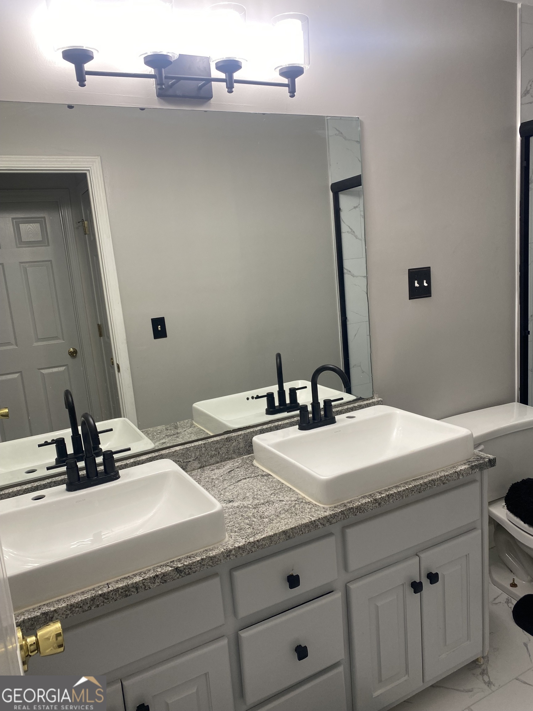 2170 Thorndale Drive SW Lilburn GA 30047