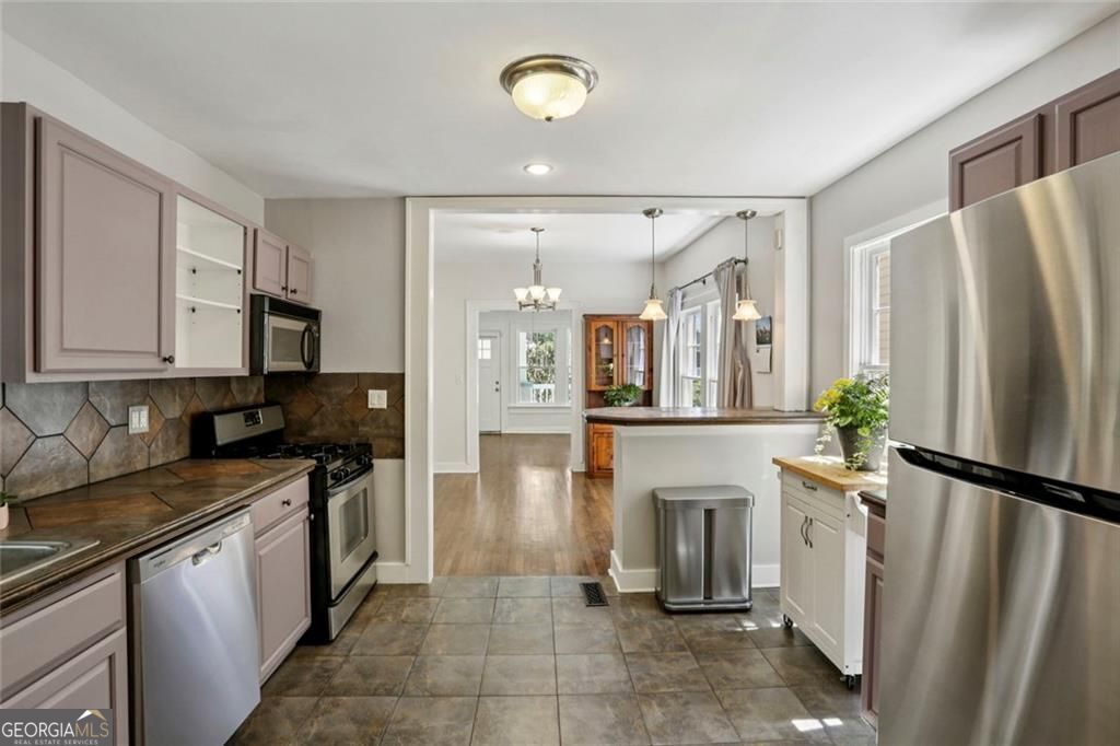 2259 Newnan Street East Point GA 30344