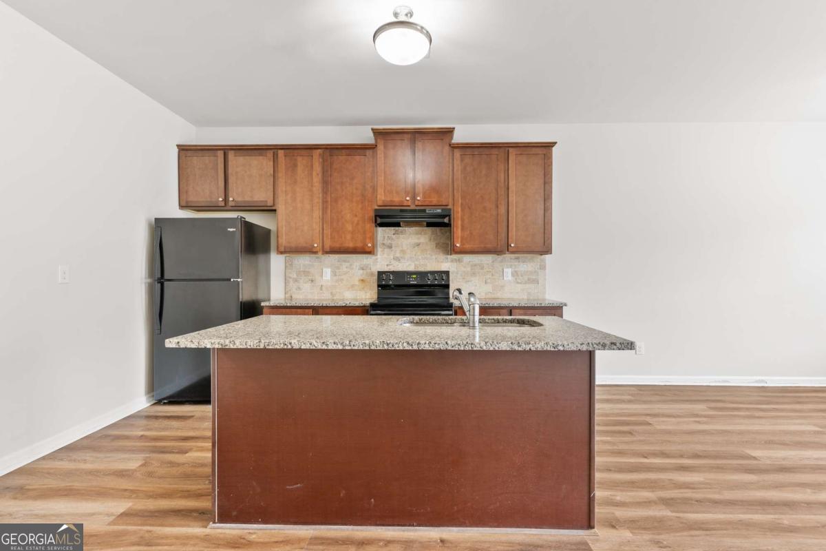 1931 Old Dogwood Jonesboro GA 30238