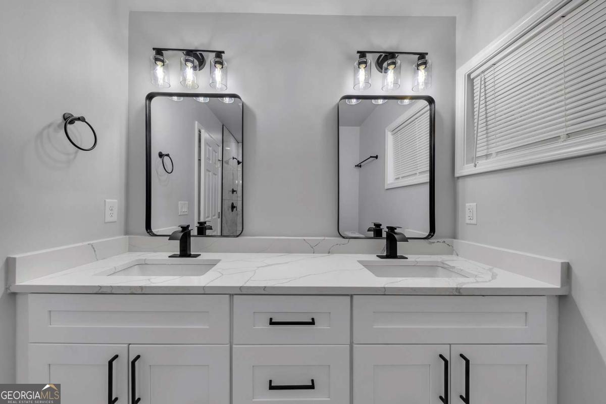 945 King Road Riverdale GA 30296