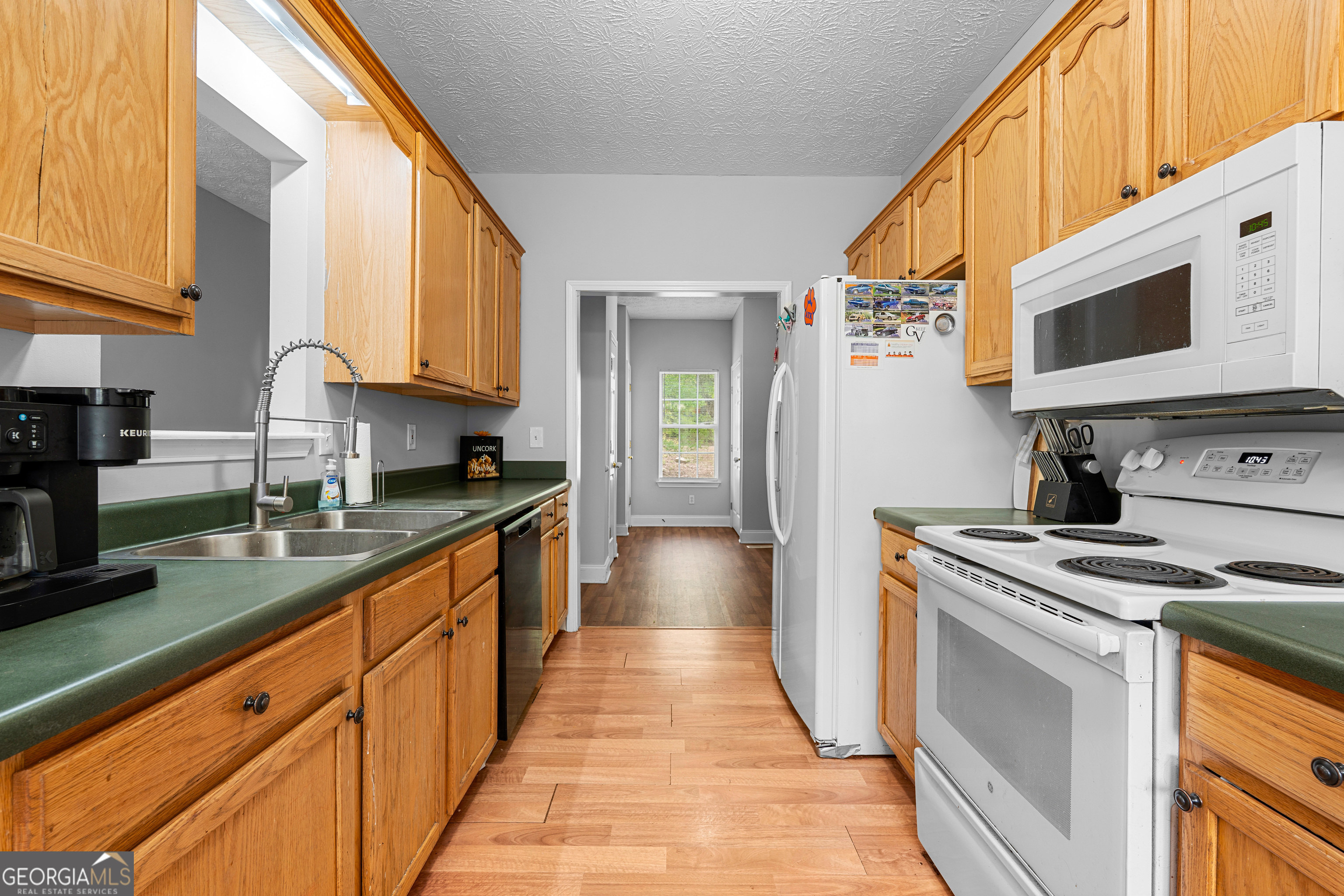 35 S Robin Lane Newnan GA 30263