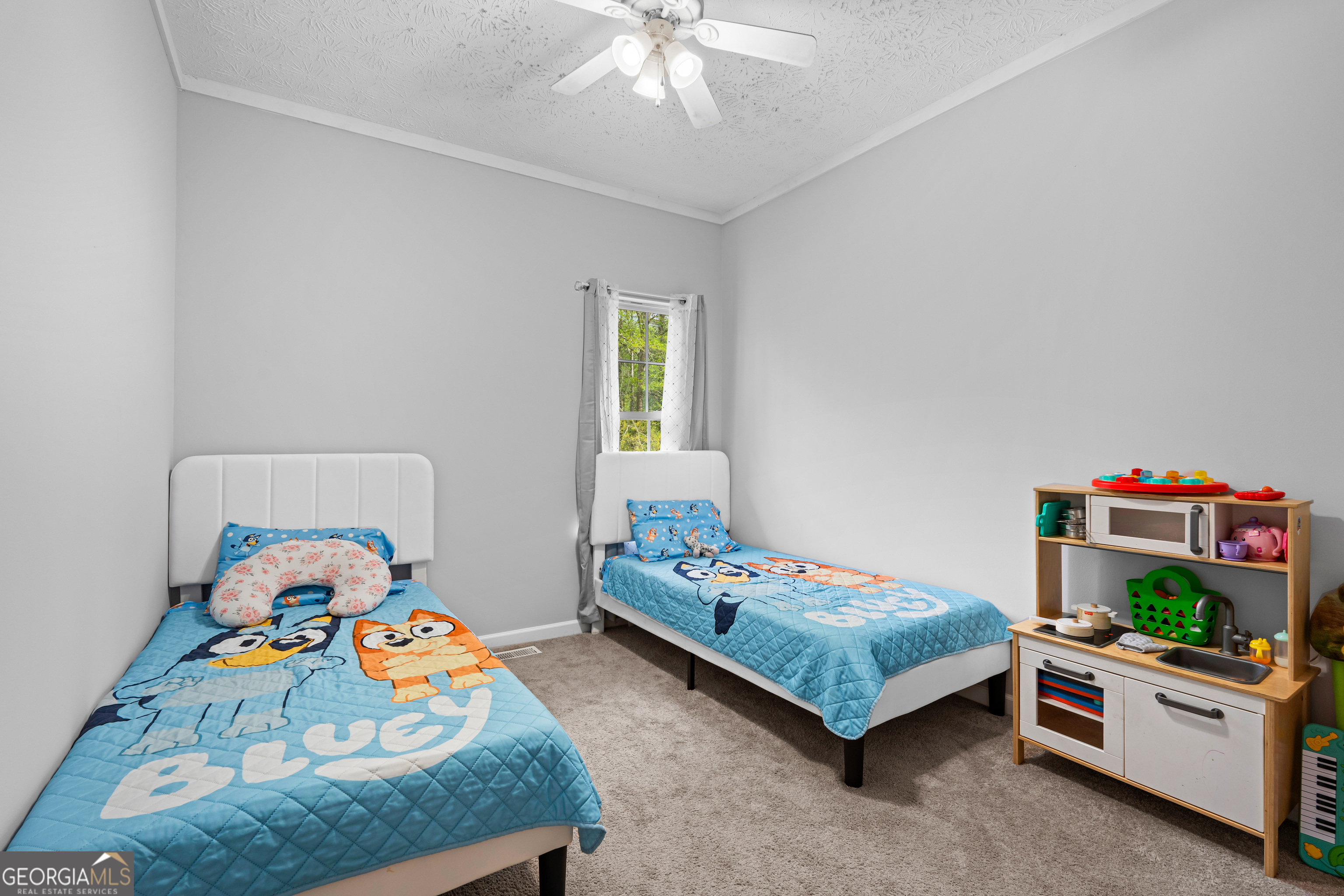 35 S Robin Lane Newnan GA 30263