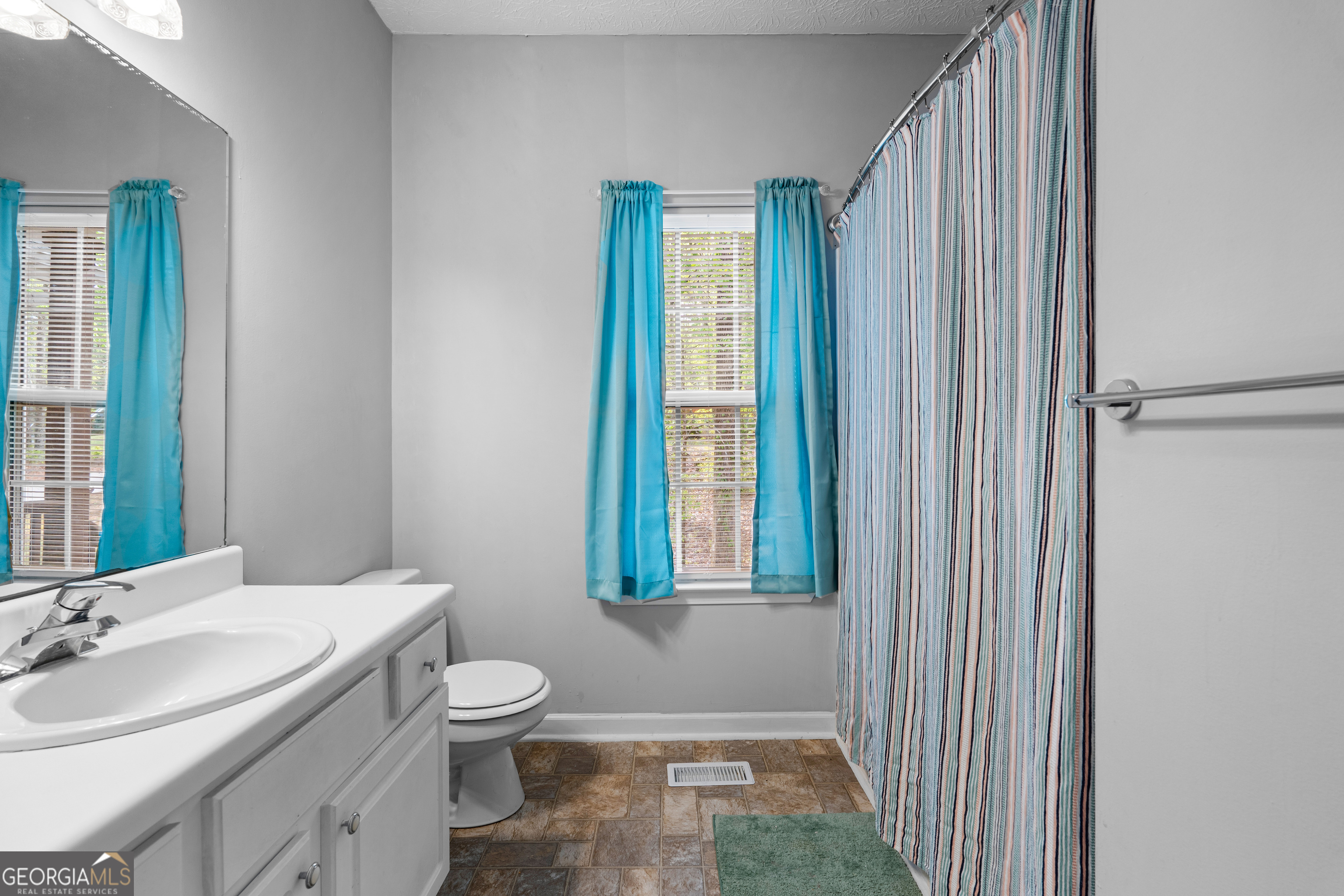 35 S Robin Lane Newnan GA 30263