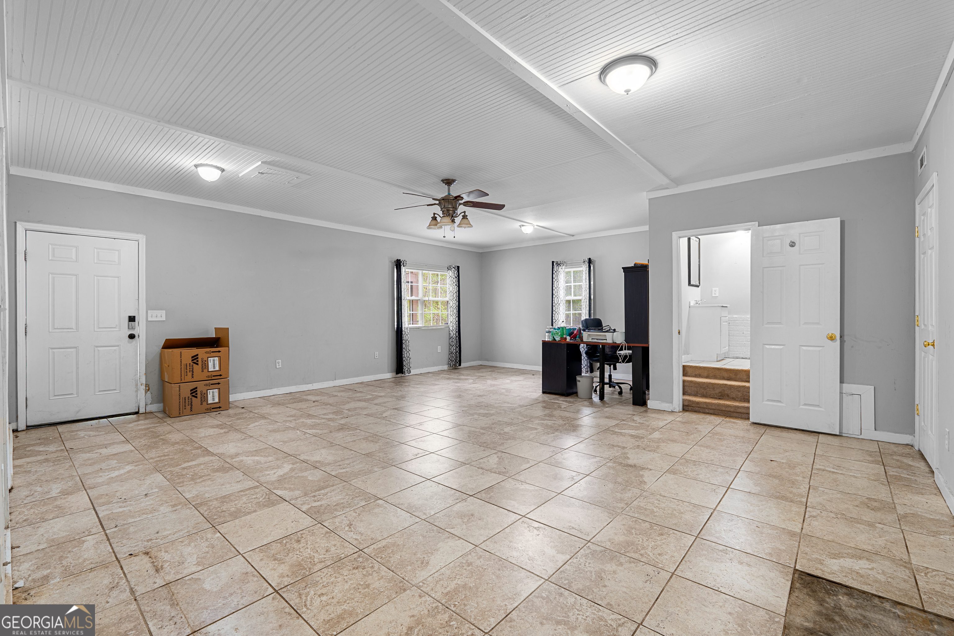 35 S Robin Lane Newnan GA 30263