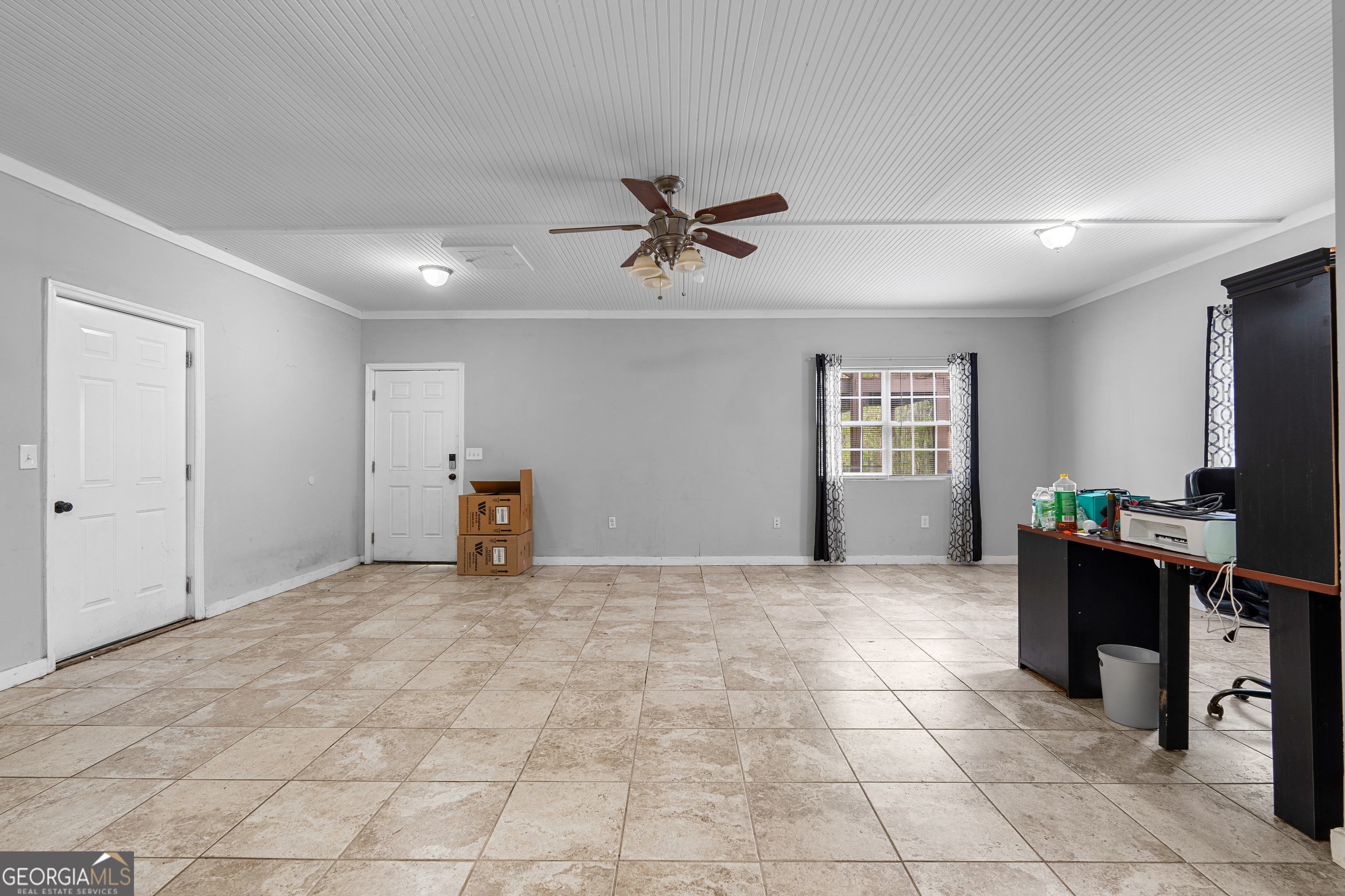 35 S Robin Lane Newnan GA 30263
