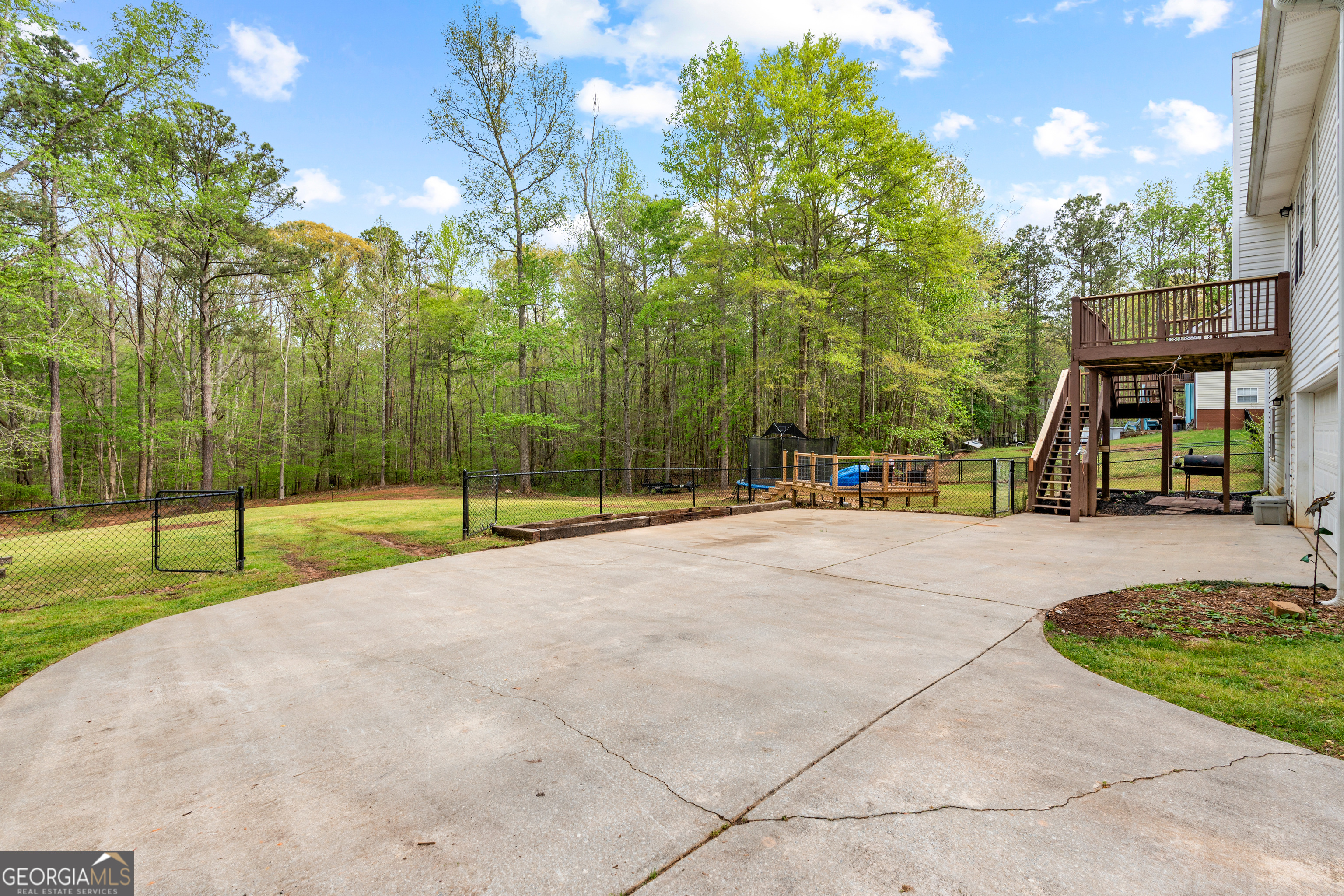 35 S Robin Lane Newnan GA 30263