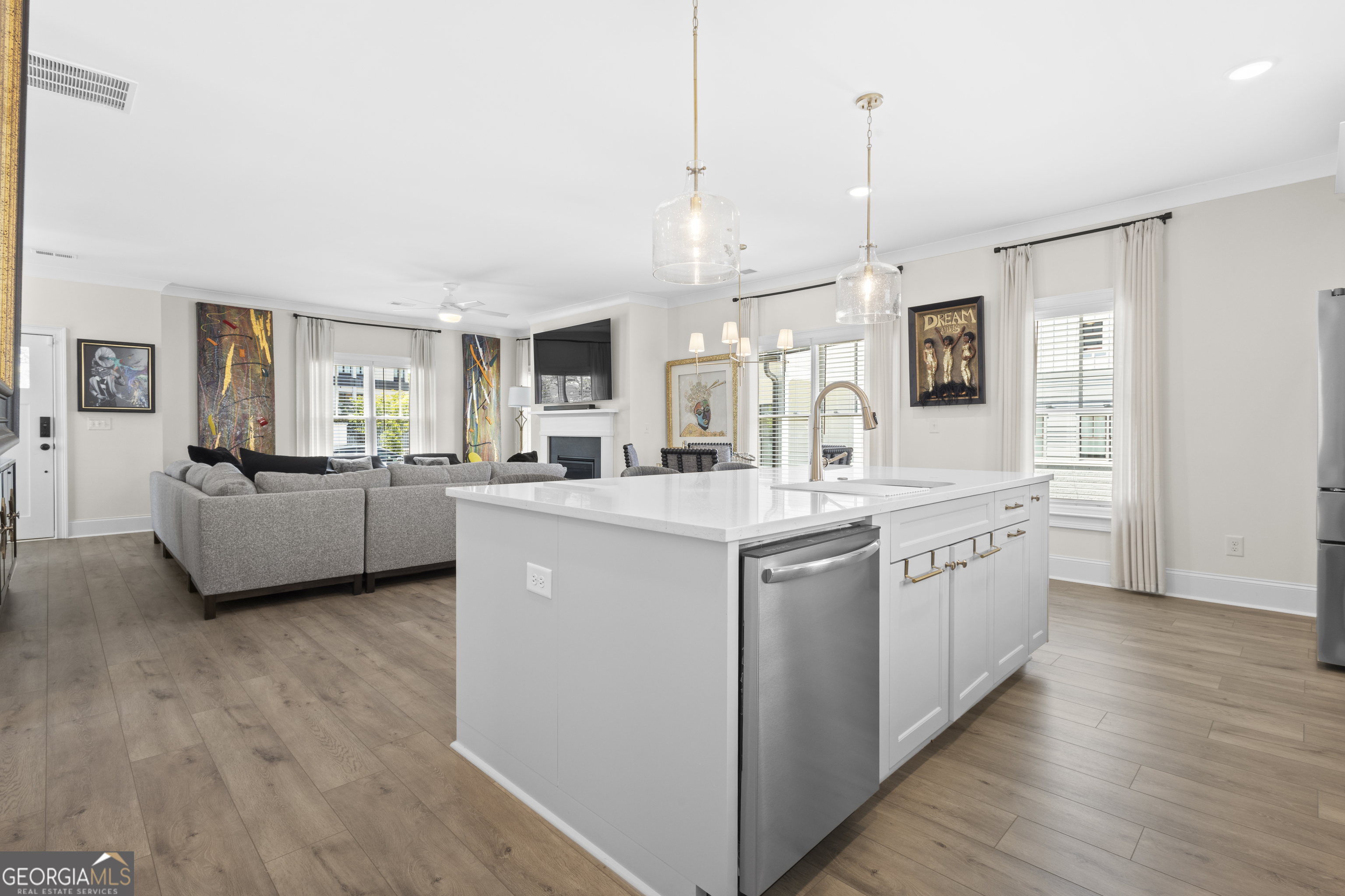 3322 Springhaven Avenue Hapeville GA 30354