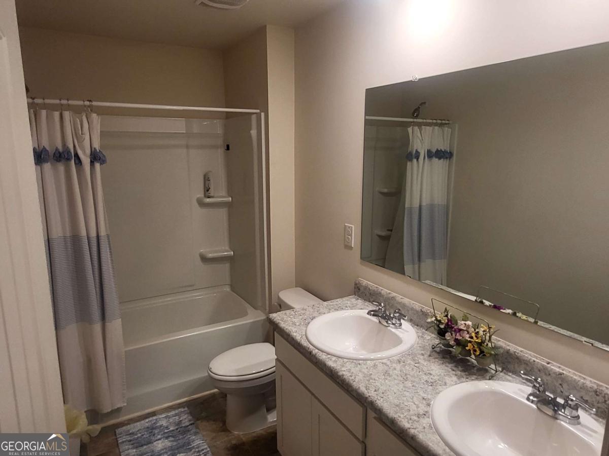 594 Starbuck Parkway Pendergrass GA 30567