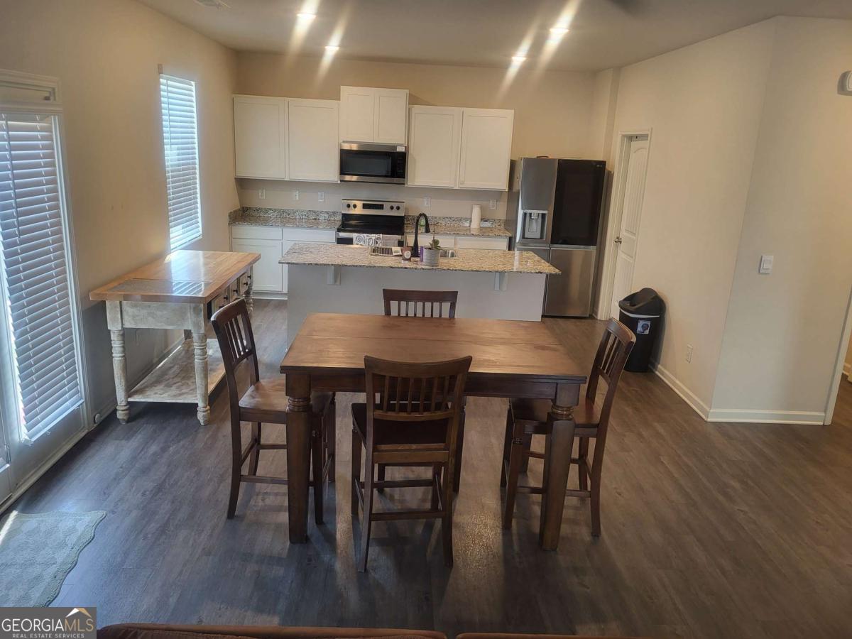 594 Starbuck Parkway Pendergrass GA 30567