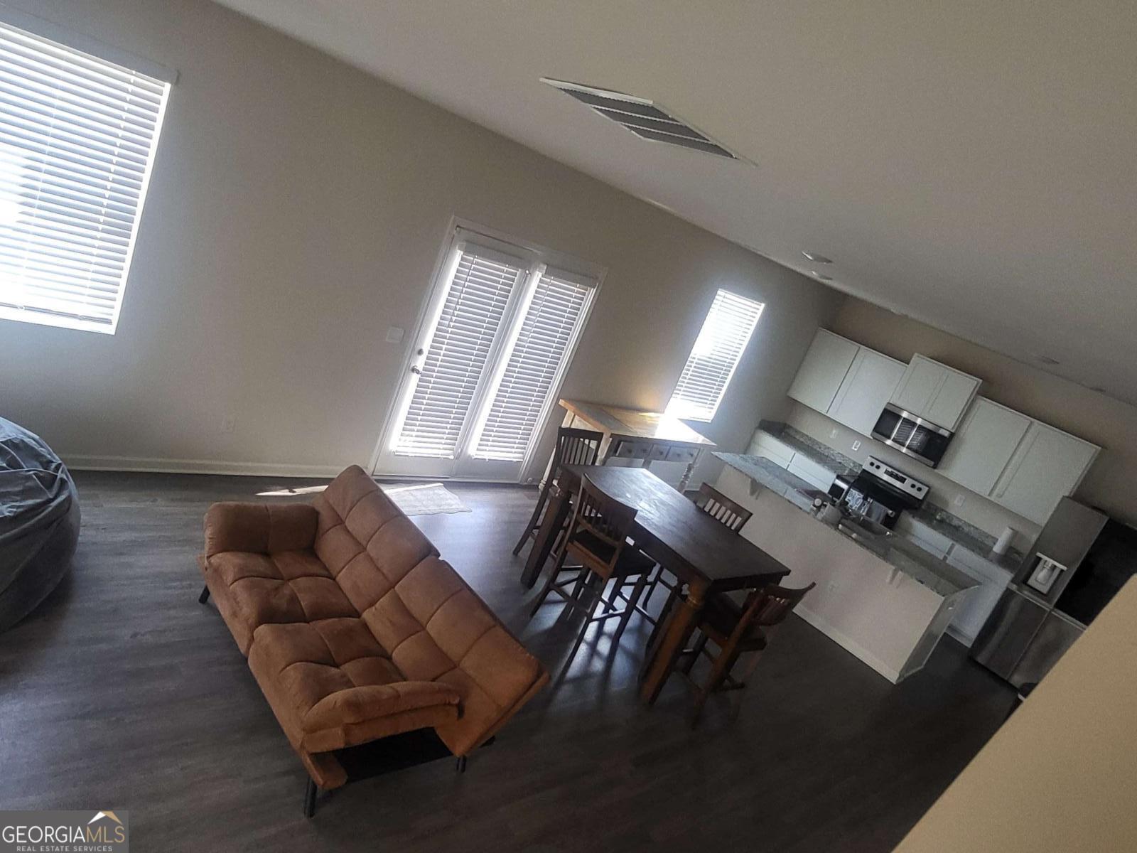 594 Starbuck Parkway Pendergrass GA 30567