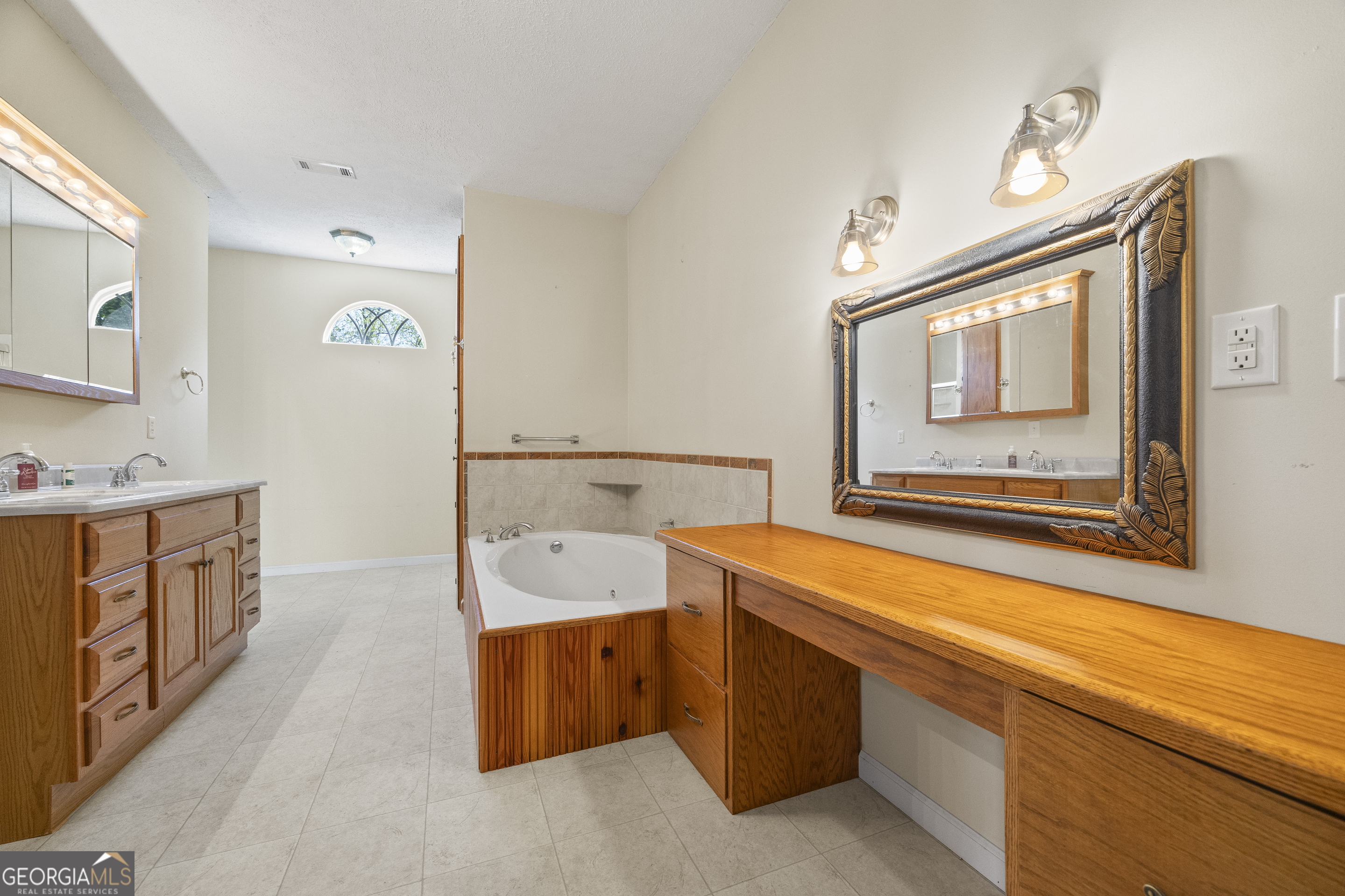 1829 Hewell Road Dewy Rose GA 30634