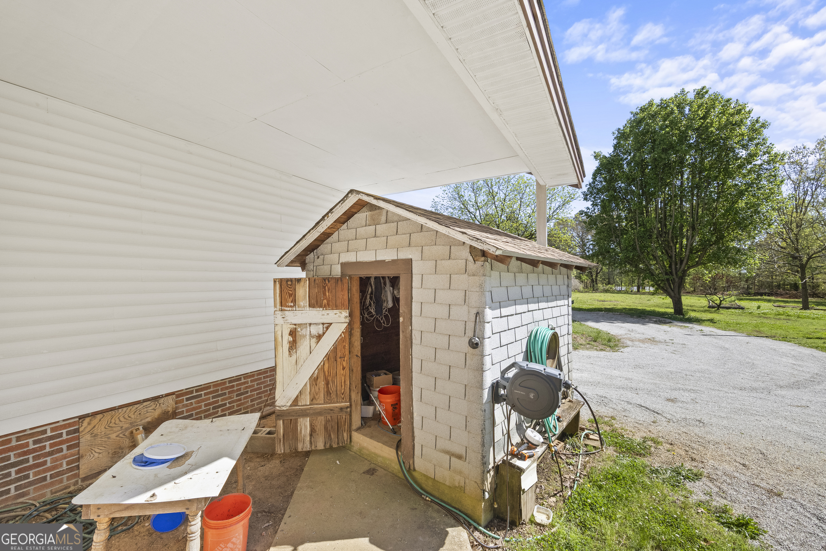 1829 Hewell Road Dewy Rose GA 30634