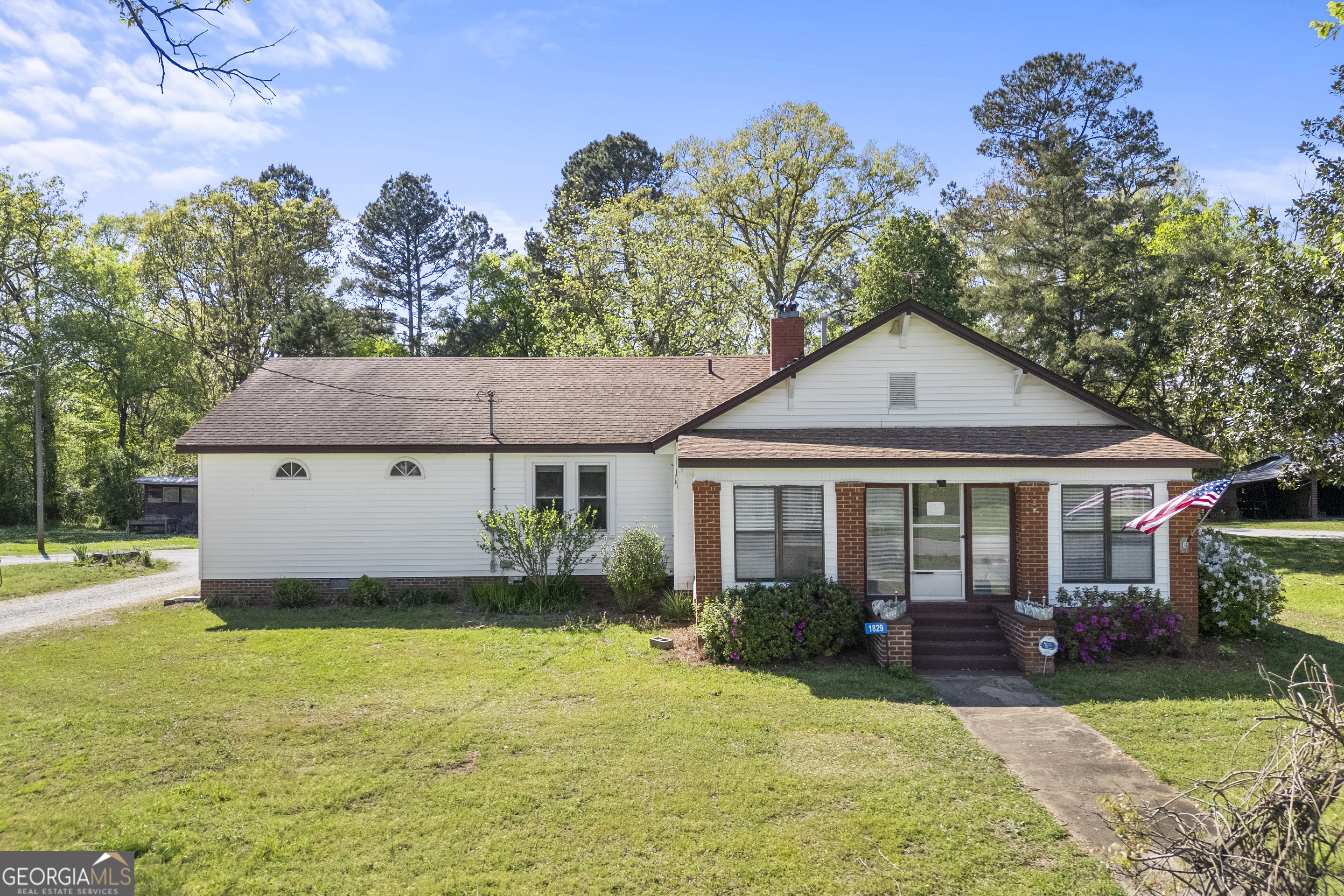 1829 Hewell Road Dewy Rose GA 30634