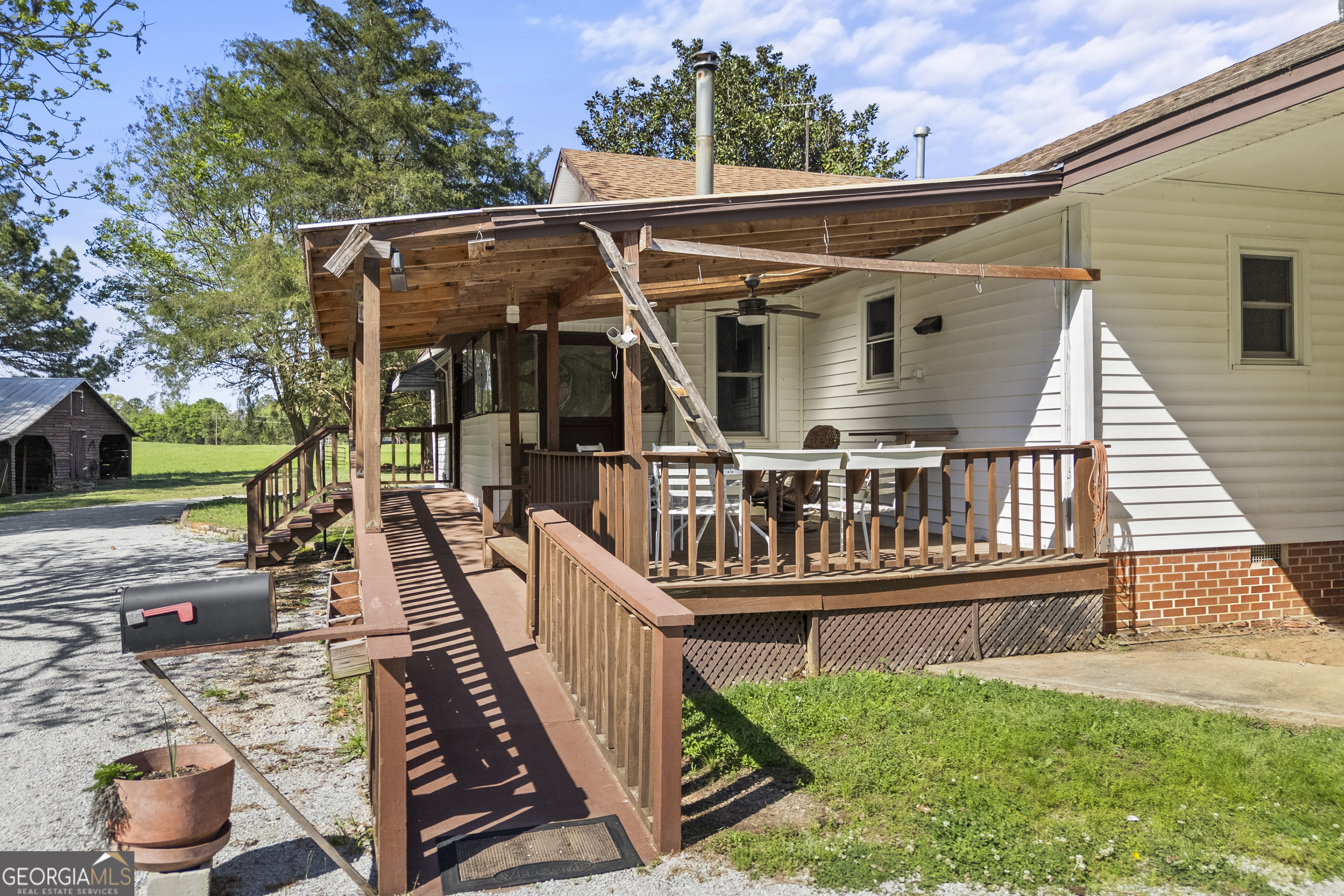 1829 Hewell Road Dewy Rose GA 30634