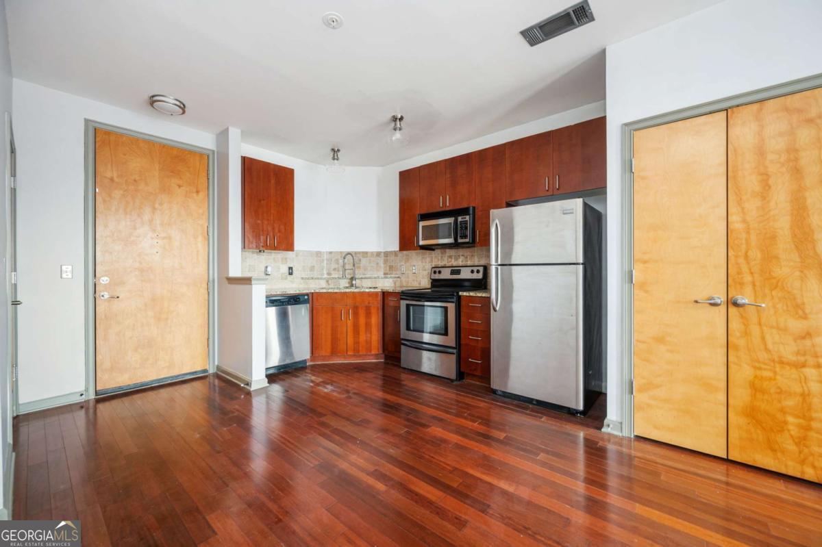 898 Oak Street SW Atlanta GA 30310