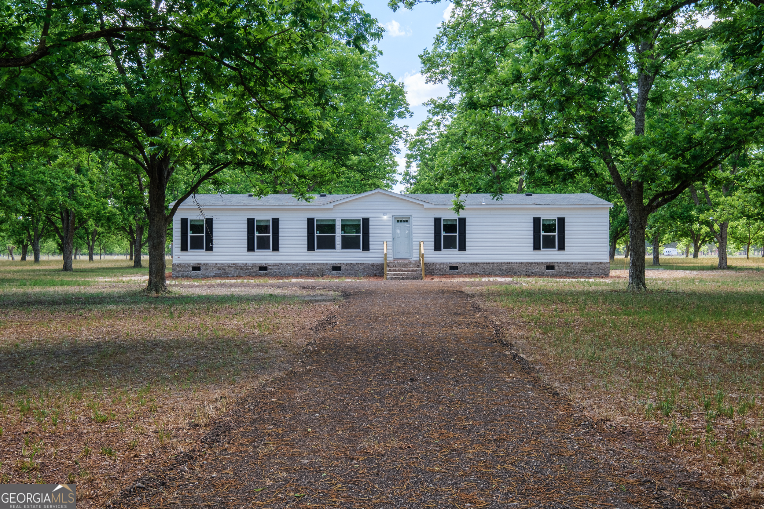2853 Lake Lannell Road Odum GA 31555