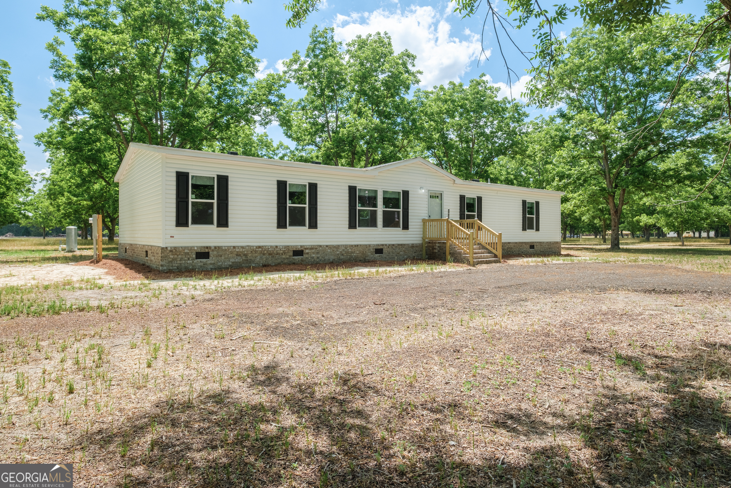 2853 Lake Lannell Road Odum GA 31555