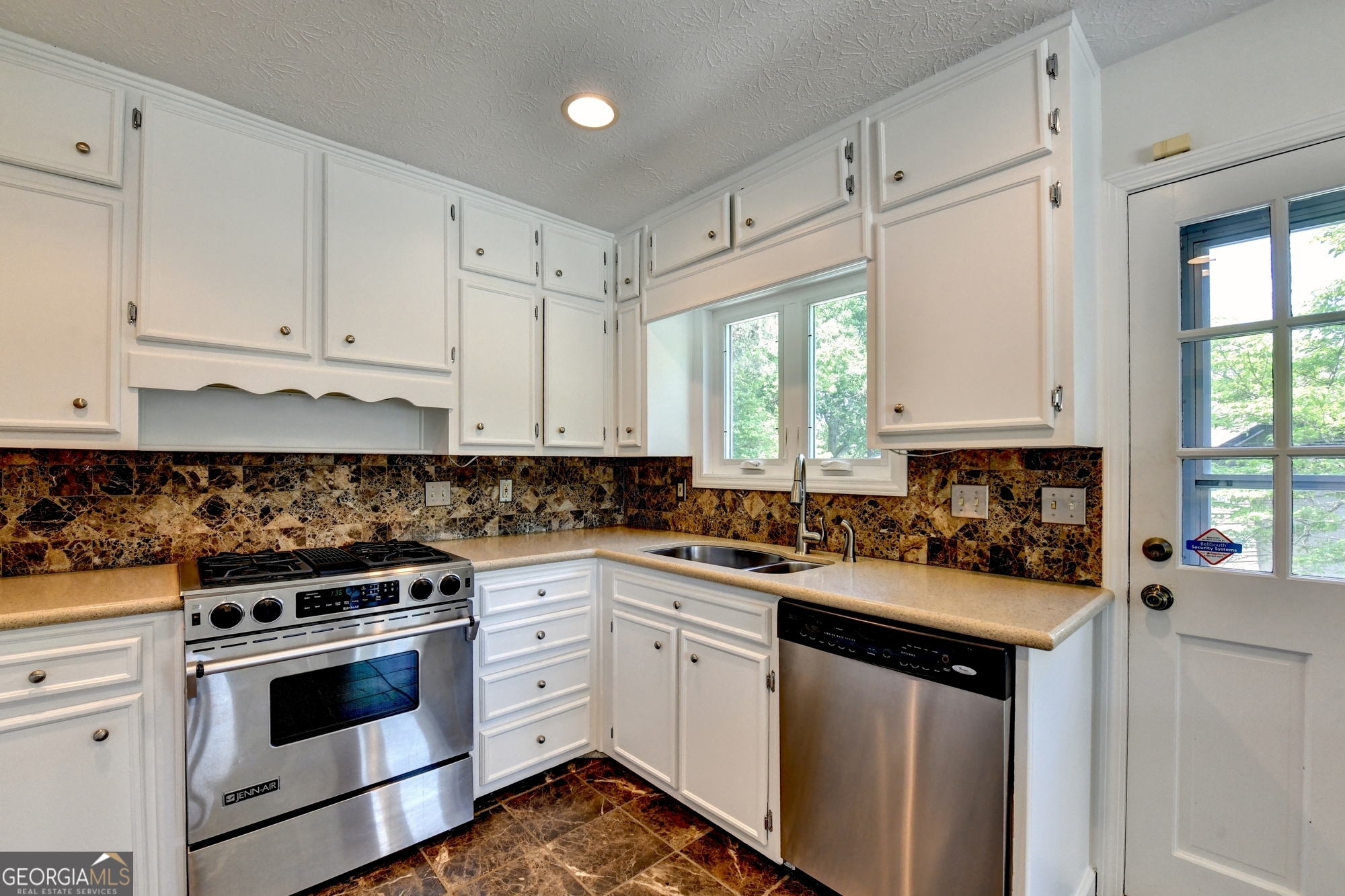 145 Kinross Court Roswell GA 30076