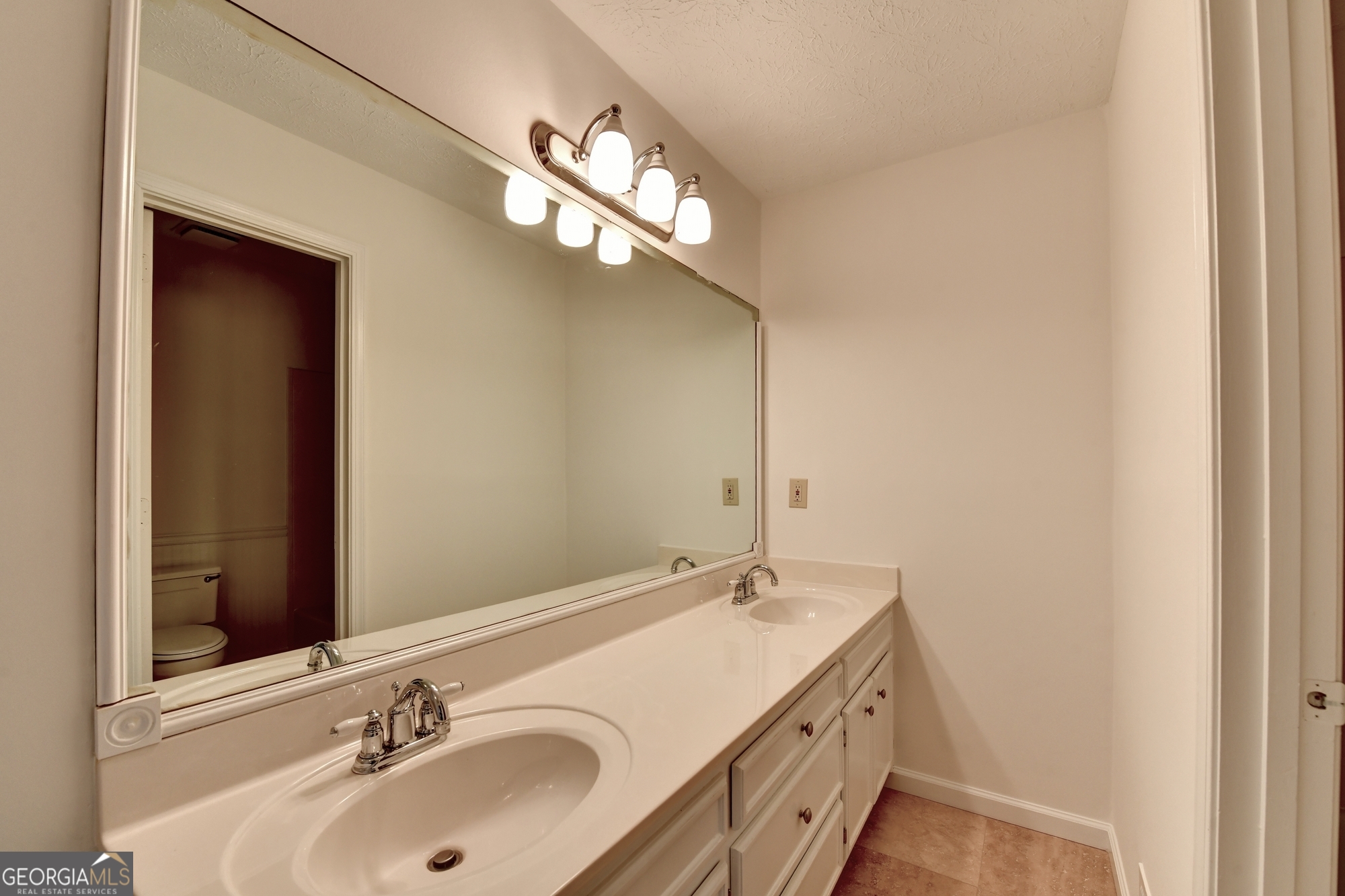 145 Kinross Court Roswell GA 30076