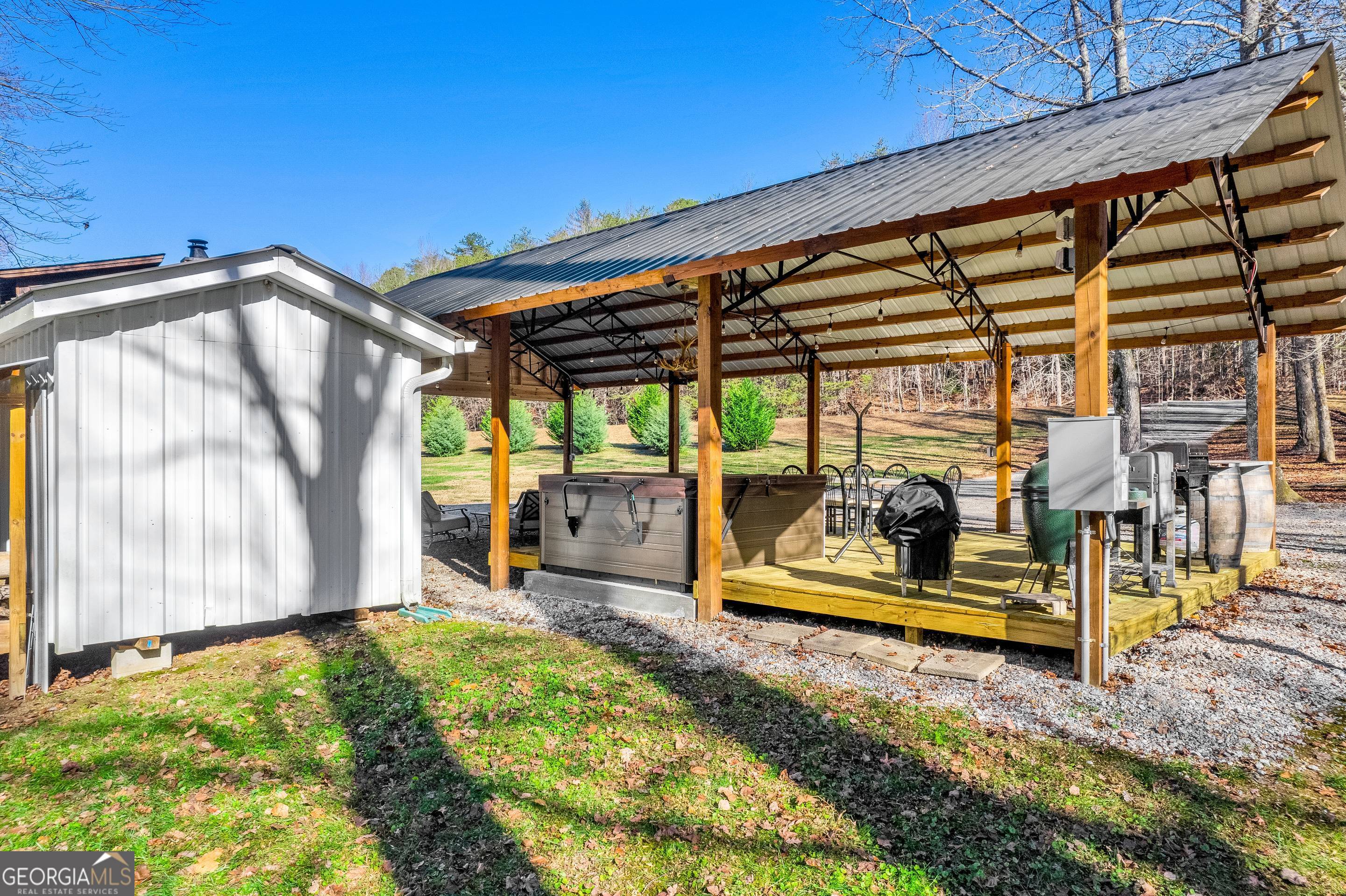 284 & 286 Duncan Bridge Road Sautee Nacoochee GA 30571
