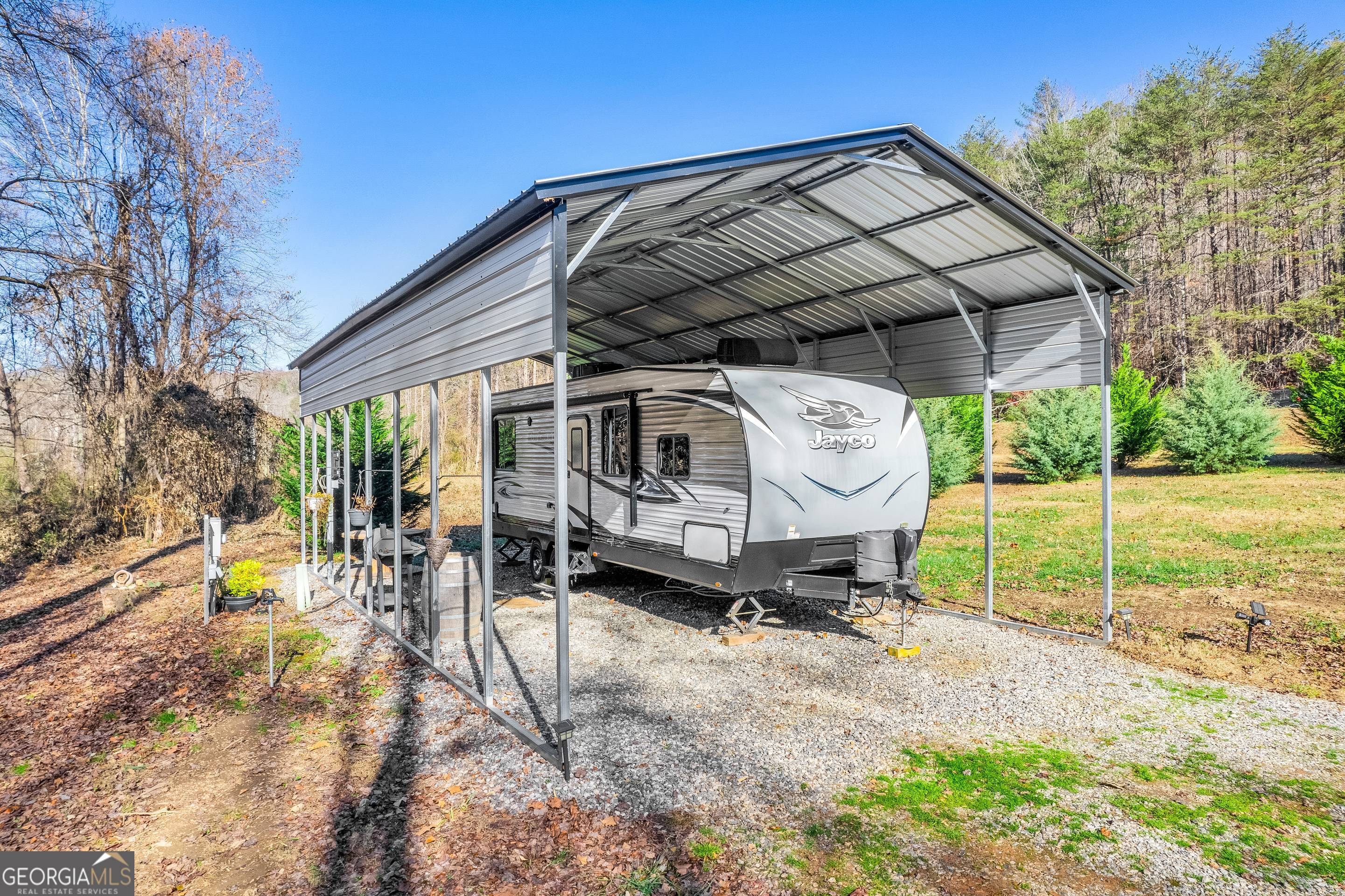 284 & 286 Duncan Bridge Road Sautee Nacoochee GA 30571