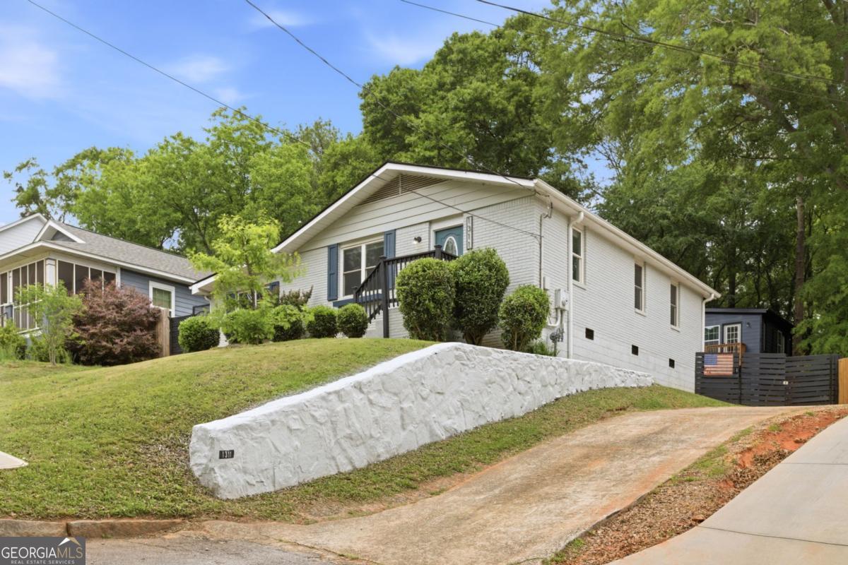 1311 Plaza Avenue SW Atlanta GA 30310