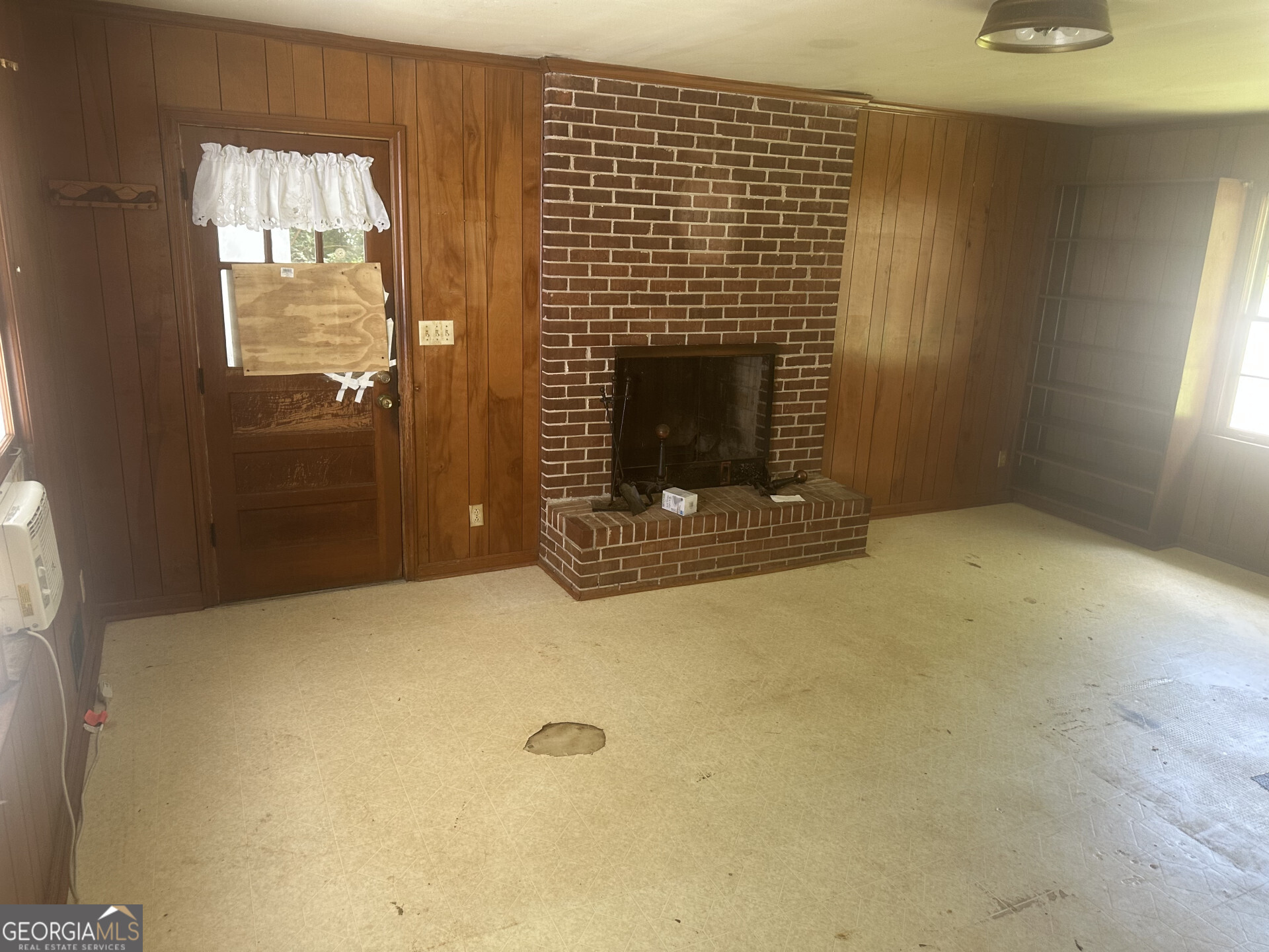 2910 Knollwood Trail East Point GA 30344