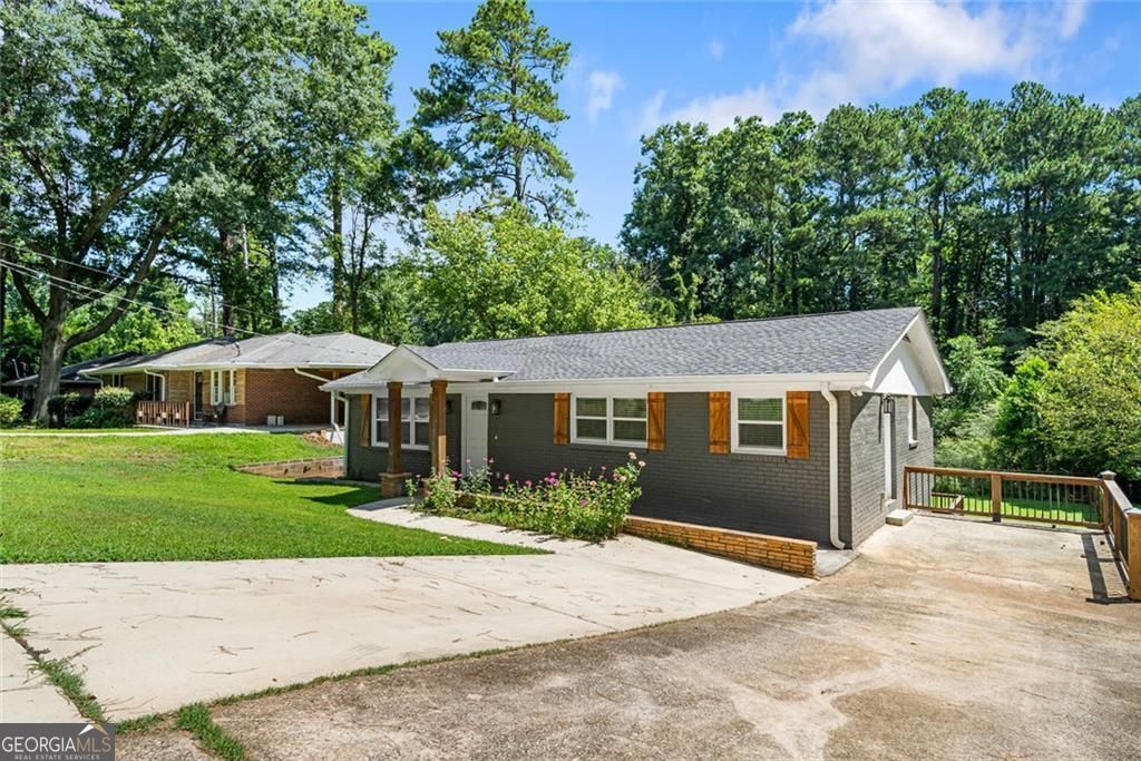 2128 Mark Trail Decatur GA 30032