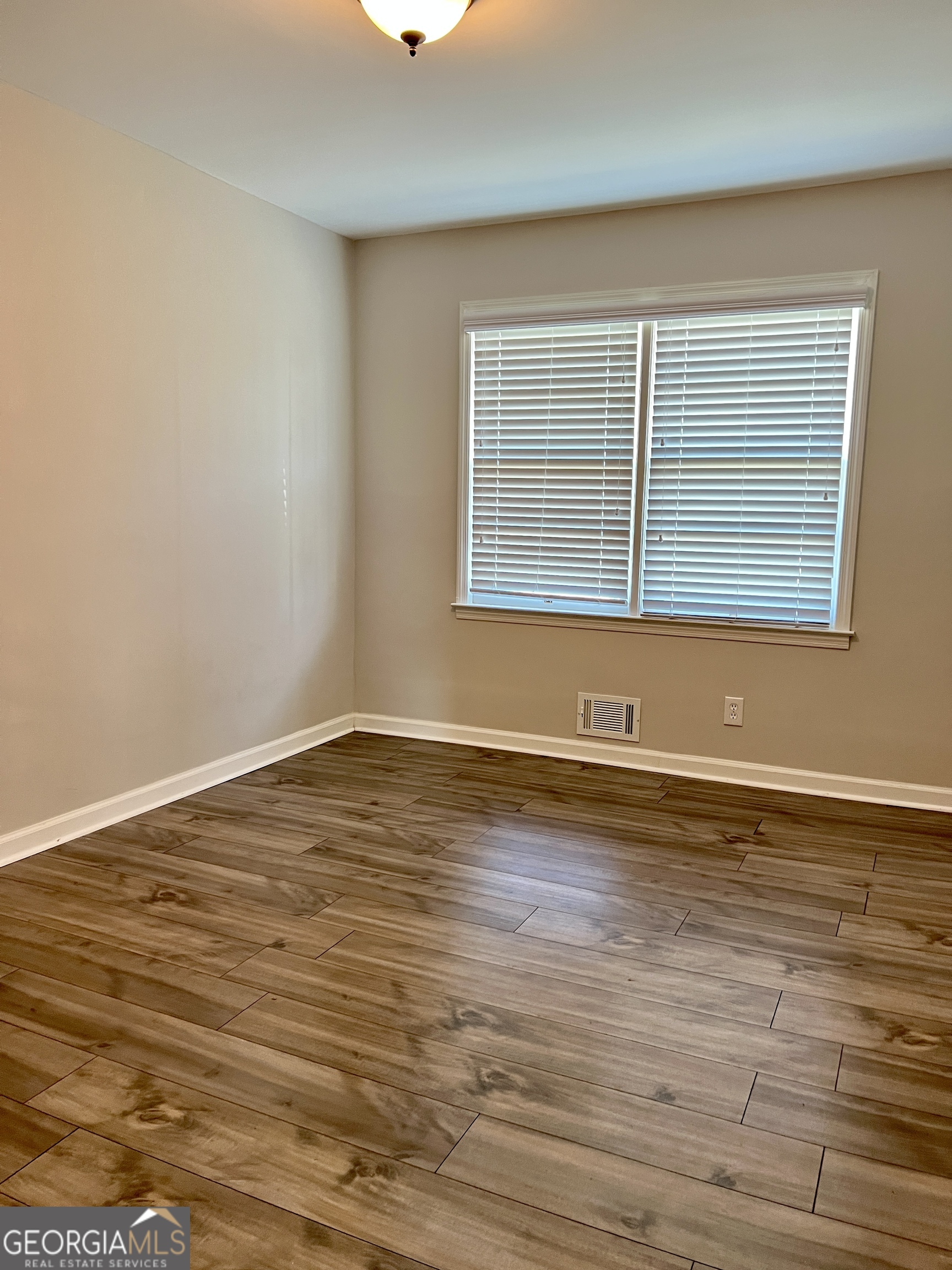 6 Colonial Drive Newnan GA 30263