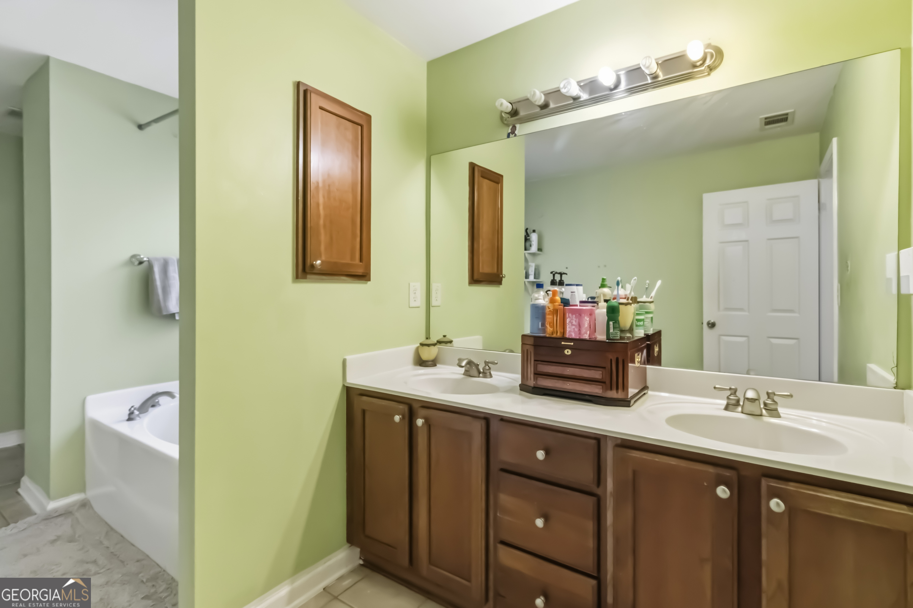 2280 Hickory Station Circle Snellville GA 30078