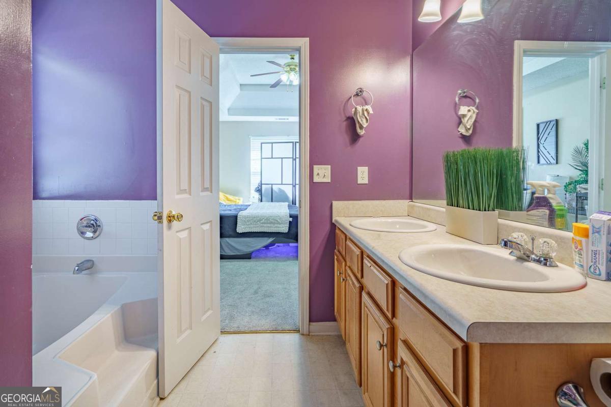 6869 Fireside Lane Atlanta GA 30349