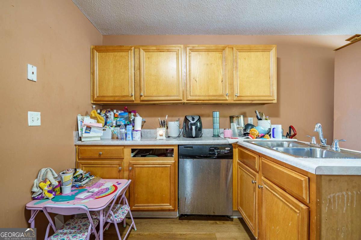 6869 Fireside Lane Atlanta GA 30349