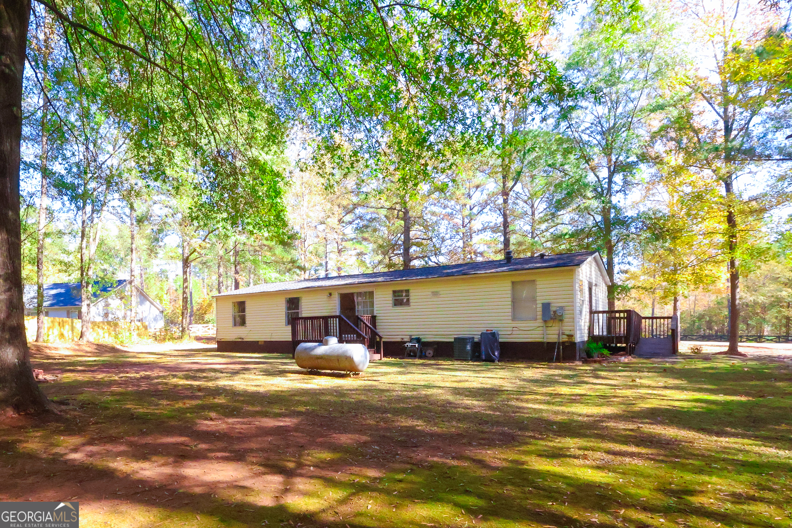 1424 Al Roberts Road Senoia GA 30276