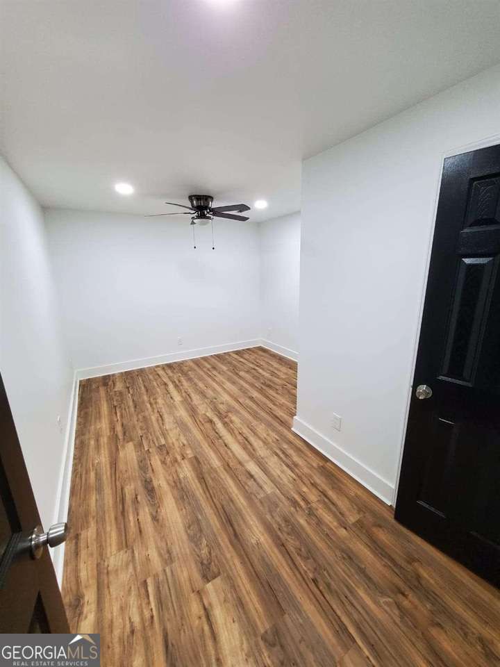 2802 Palm Drive East Point GA 30344