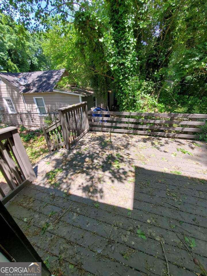 2802 Palm Drive East Point GA 30344