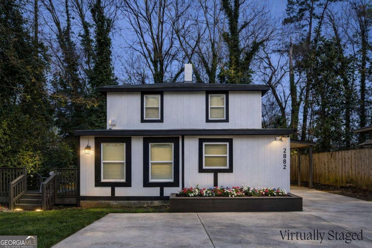 2802 Palm Drive East Point GA 30344