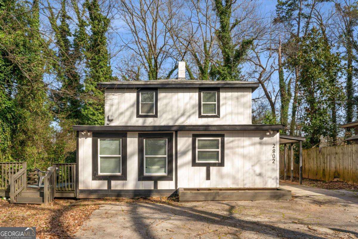 2802 Palm Drive East Point GA 30344